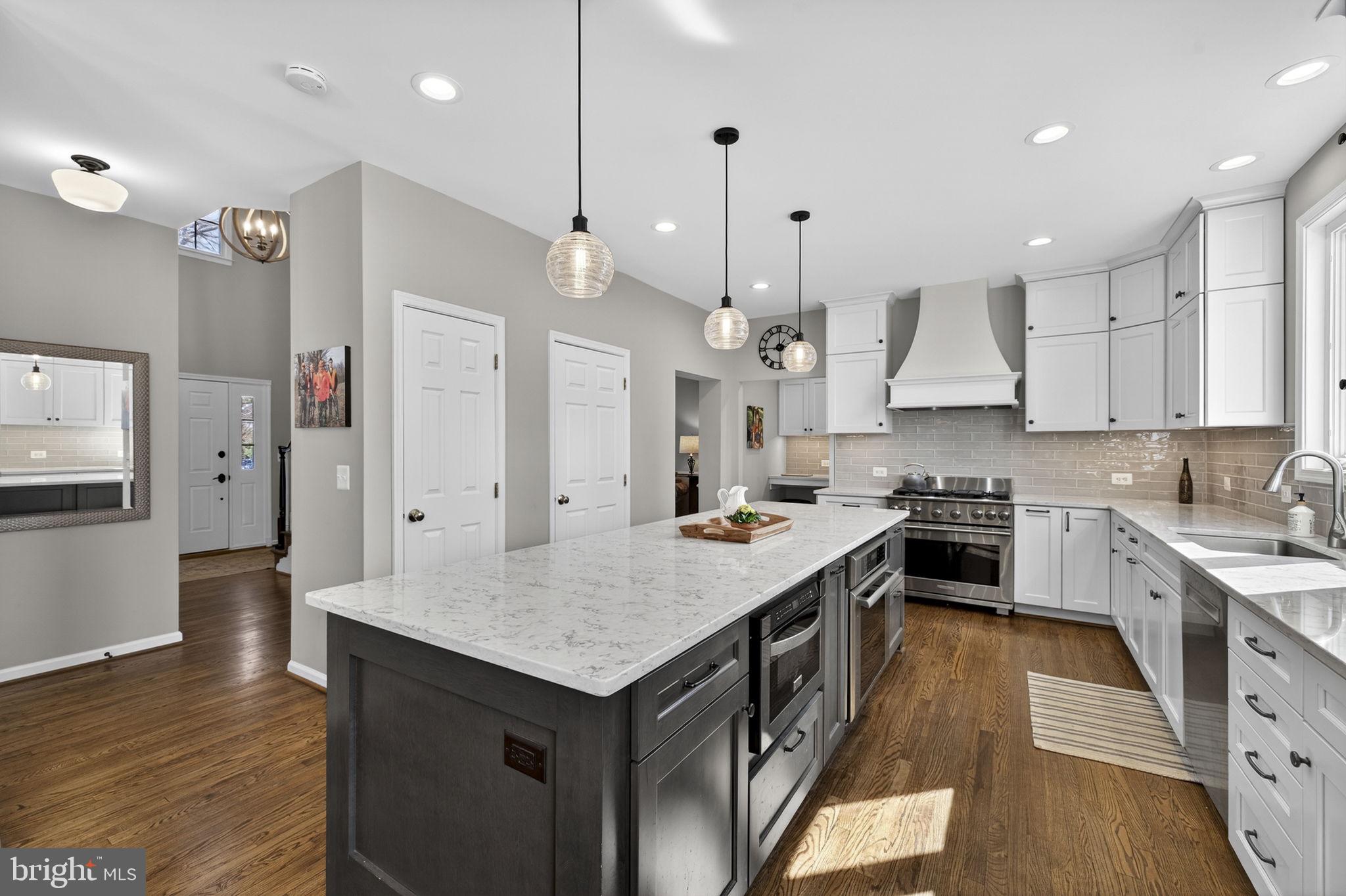 FARMWELL HUNT - Residential