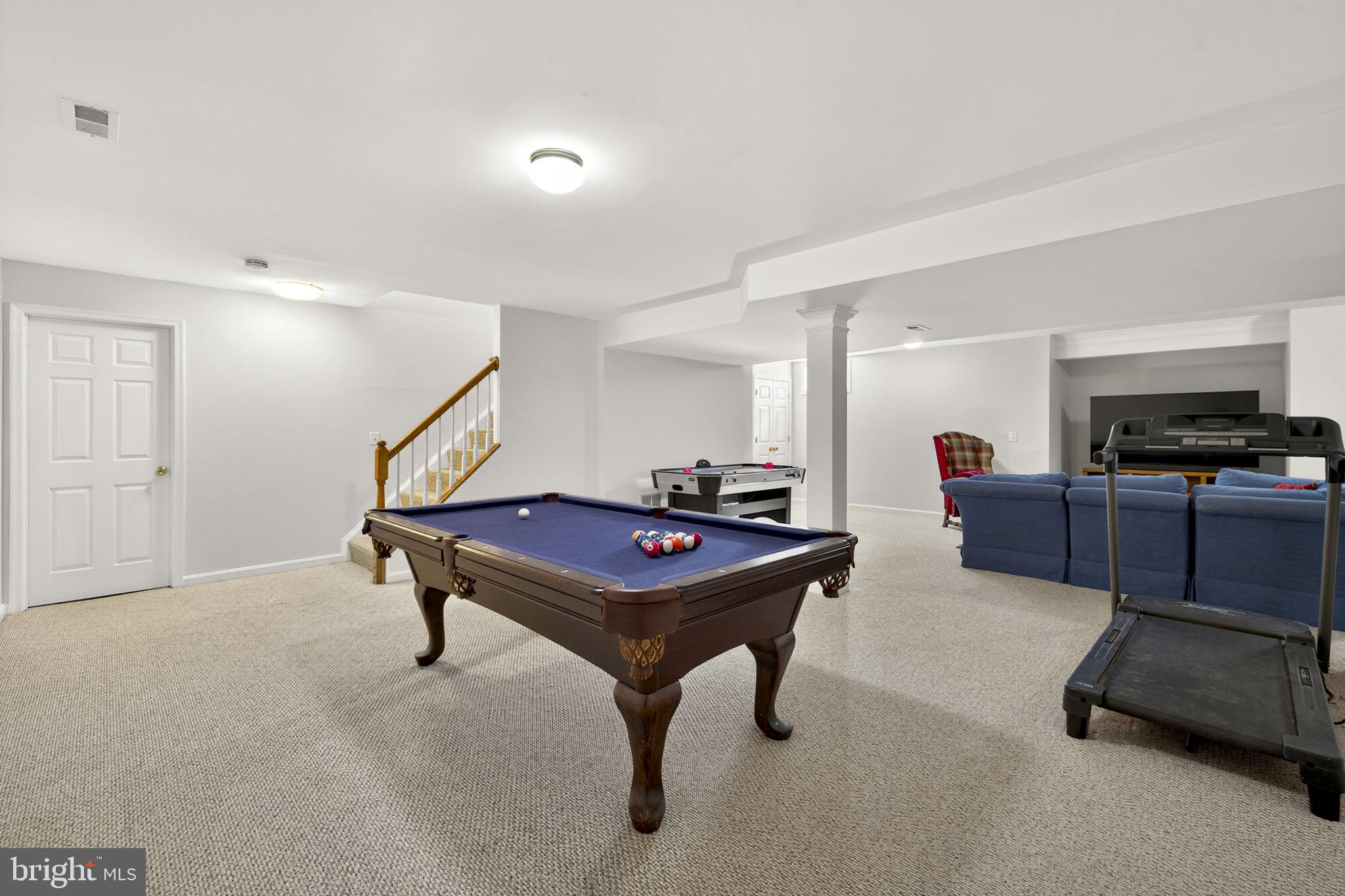 FARMWELL HUNT - Residential