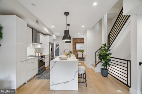 Townhouse For Sale - 1510 N Bailey Street #2<br/> PHILADELPHIA, PA 19121