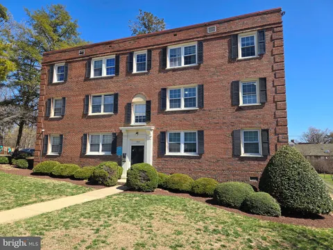 MLS: DCDC2196190