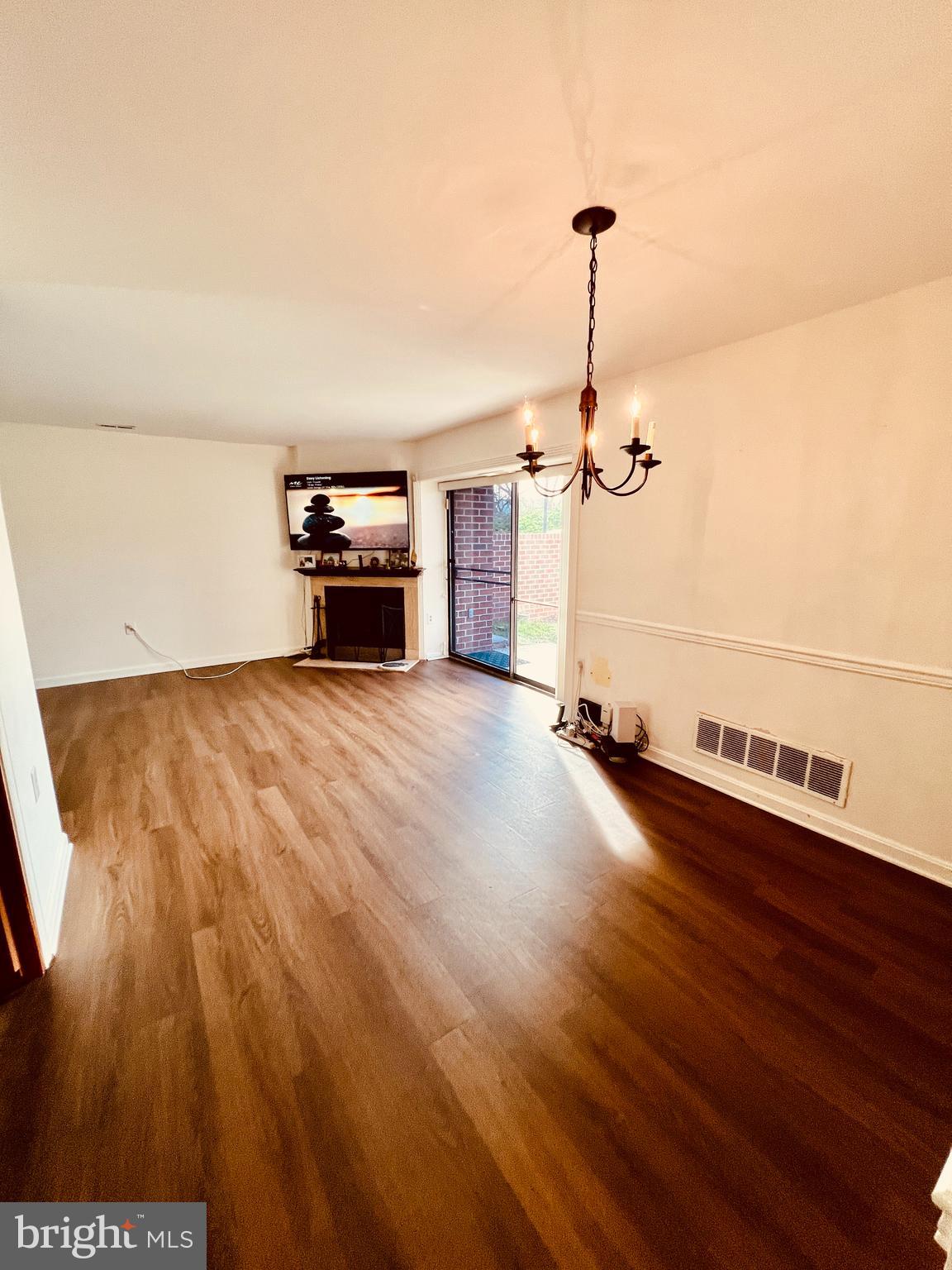 SUN VALLEY CONDOMINIUMS - Residential