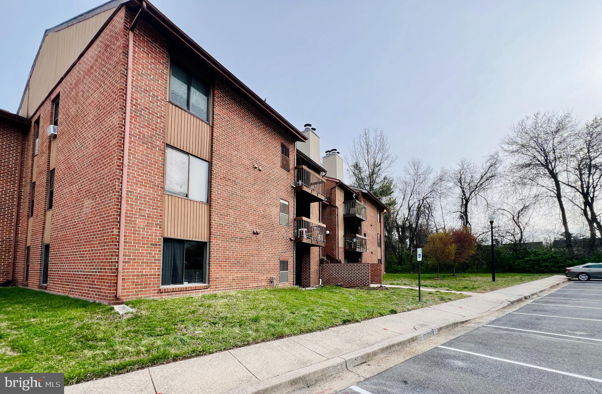 SUN VALLEY CONDOMINIUMS - Residential