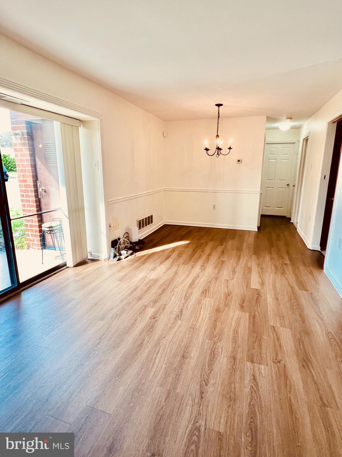 SUN VALLEY CONDOMINIUMS - Residential