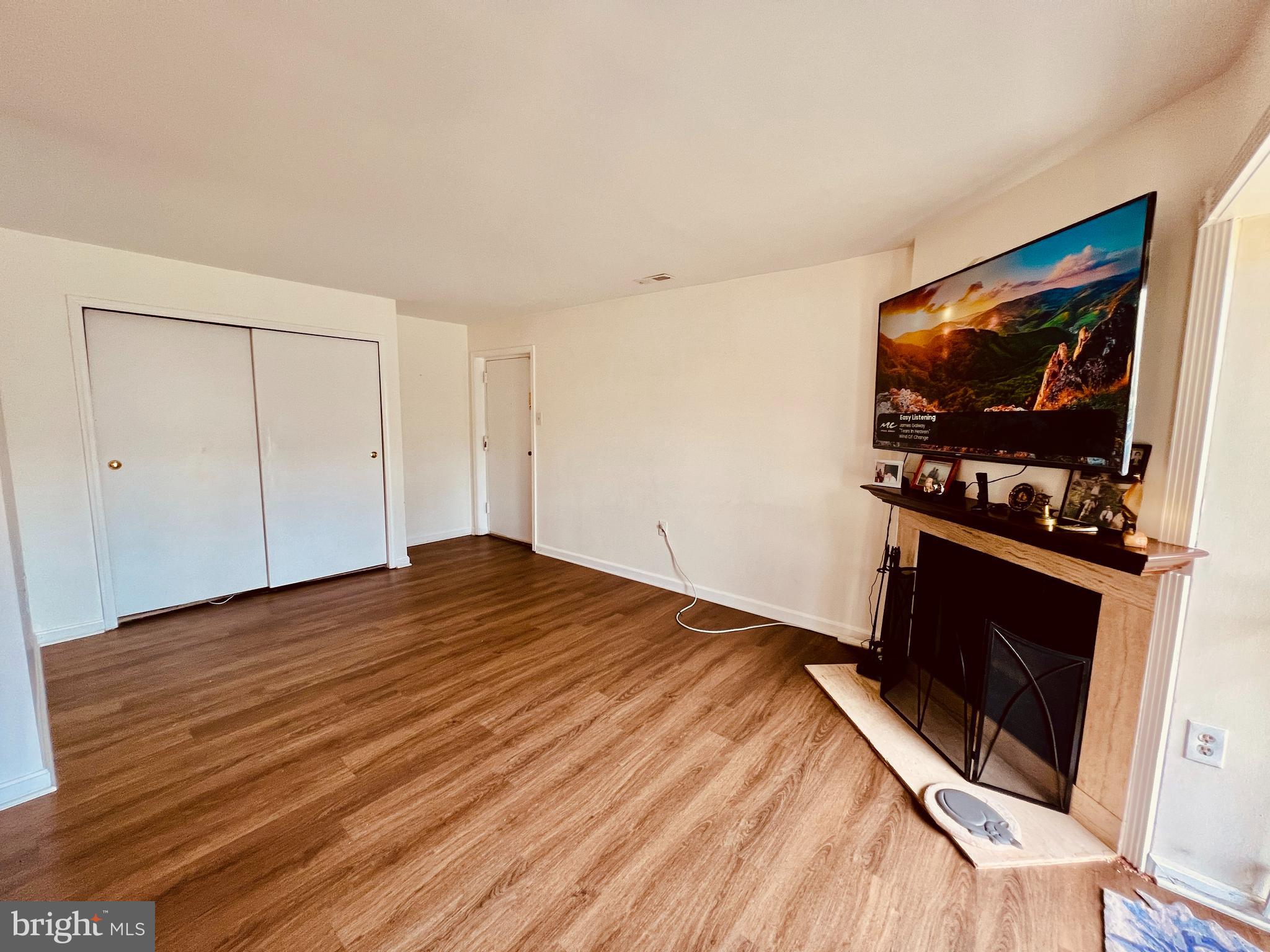 SUN VALLEY CONDOMINIUMS - Residential