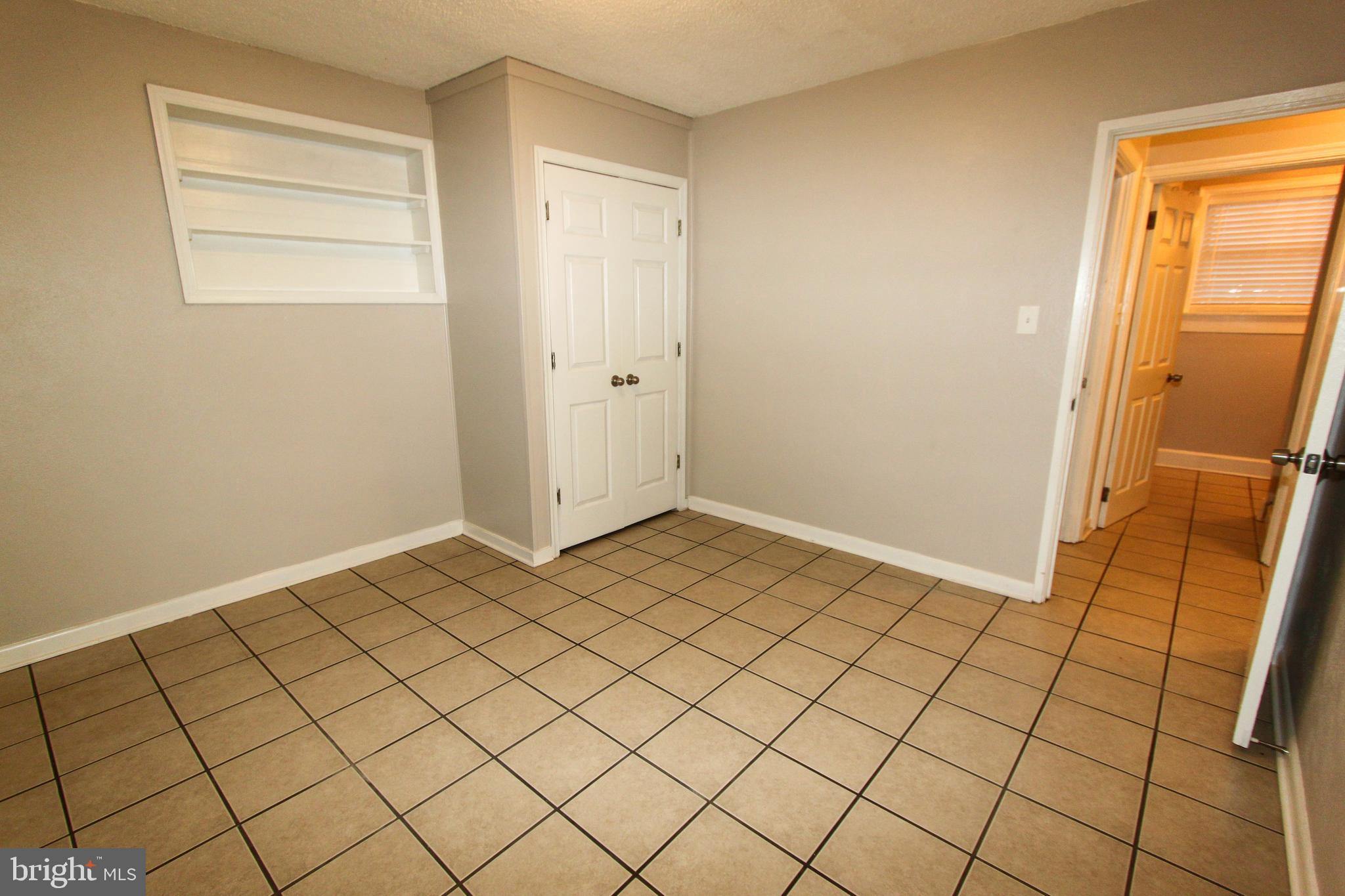 SHANNONDALE - Residential Lease