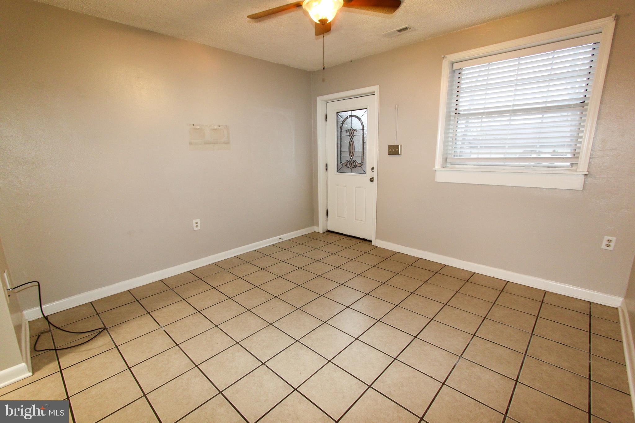 SHANNONDALE - Residential Lease