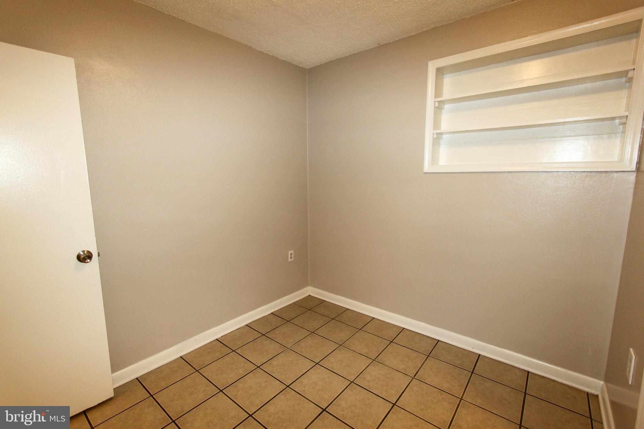 SHANNONDALE - Residential Lease