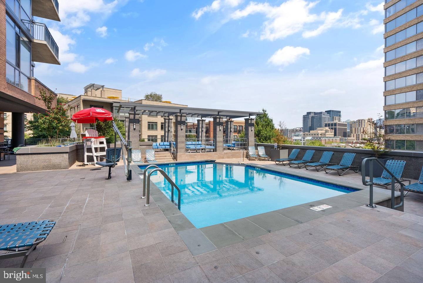 COURTHOUSE - Residential Lease