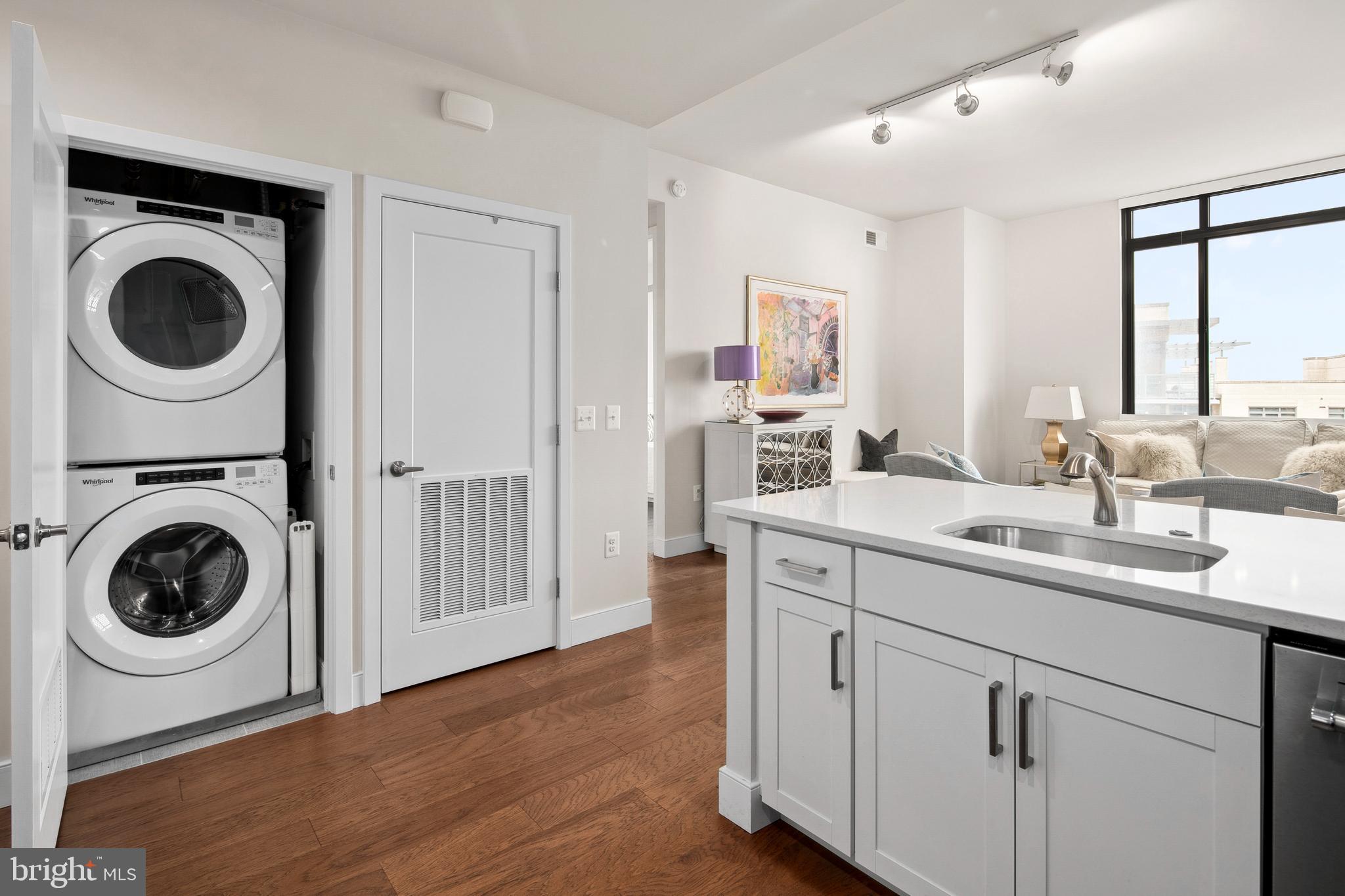 COURTHOUSE - Residential Lease