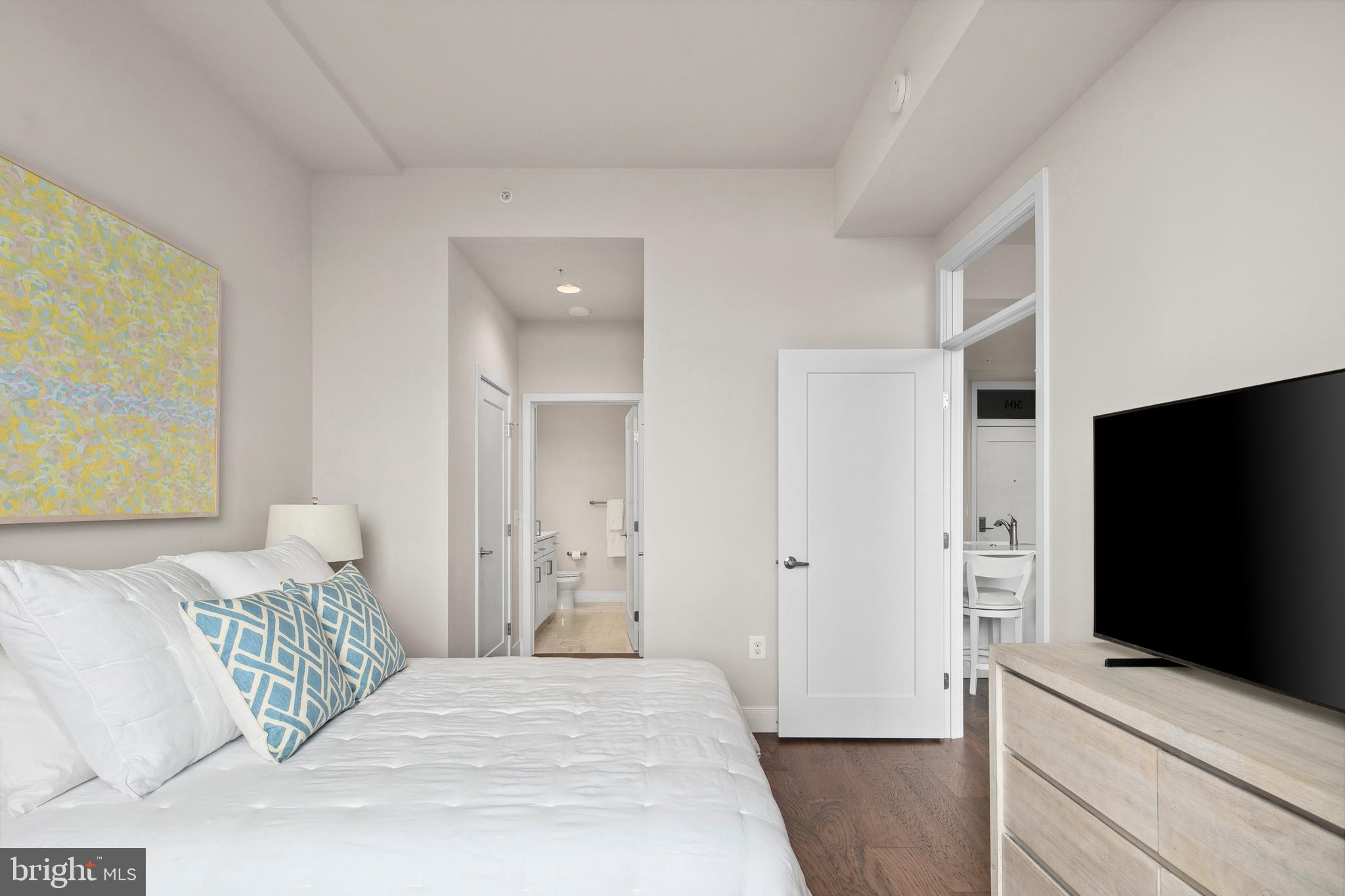 COURTHOUSE - Residential Lease