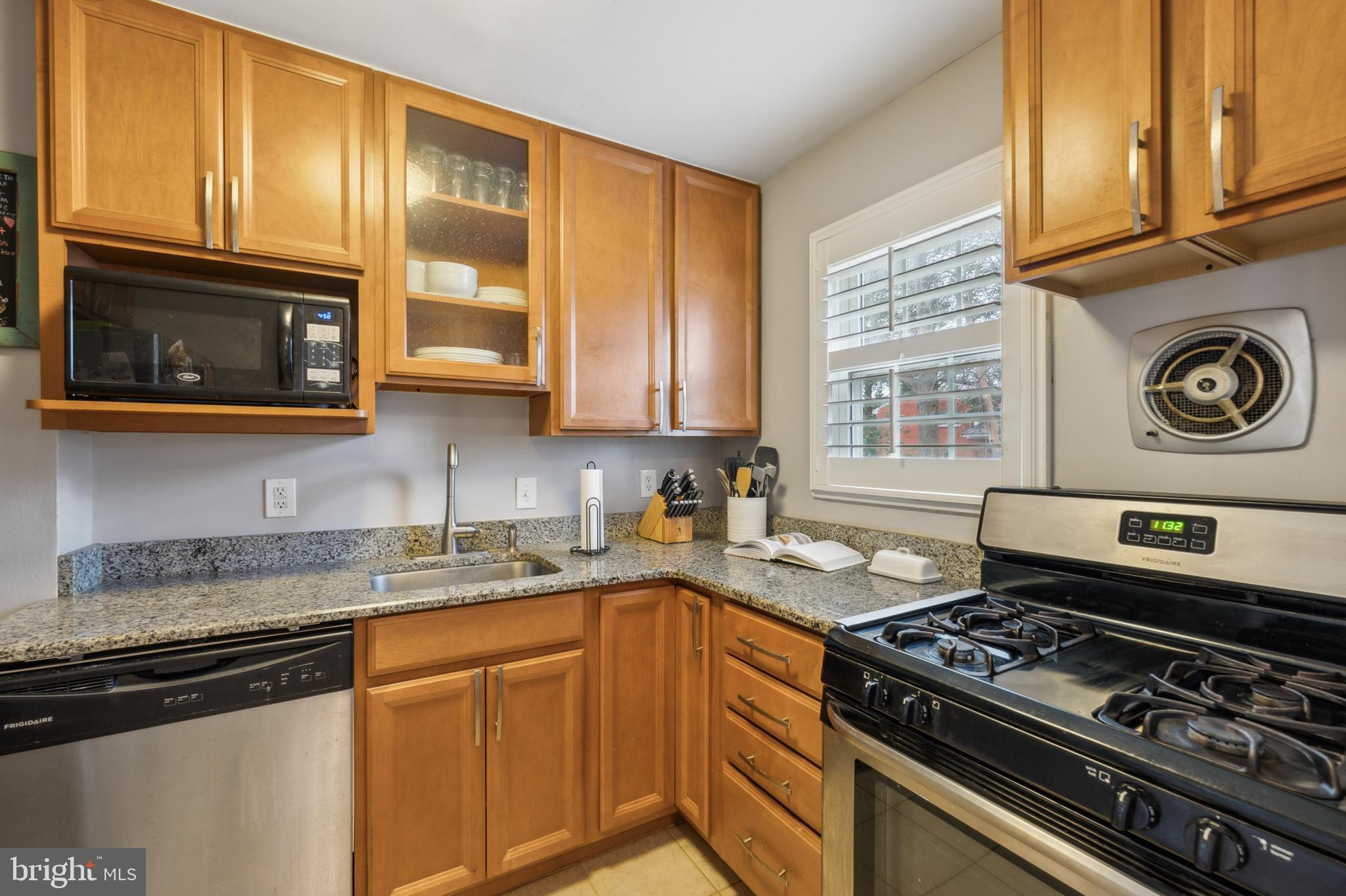 BEACON MANOR - Residential