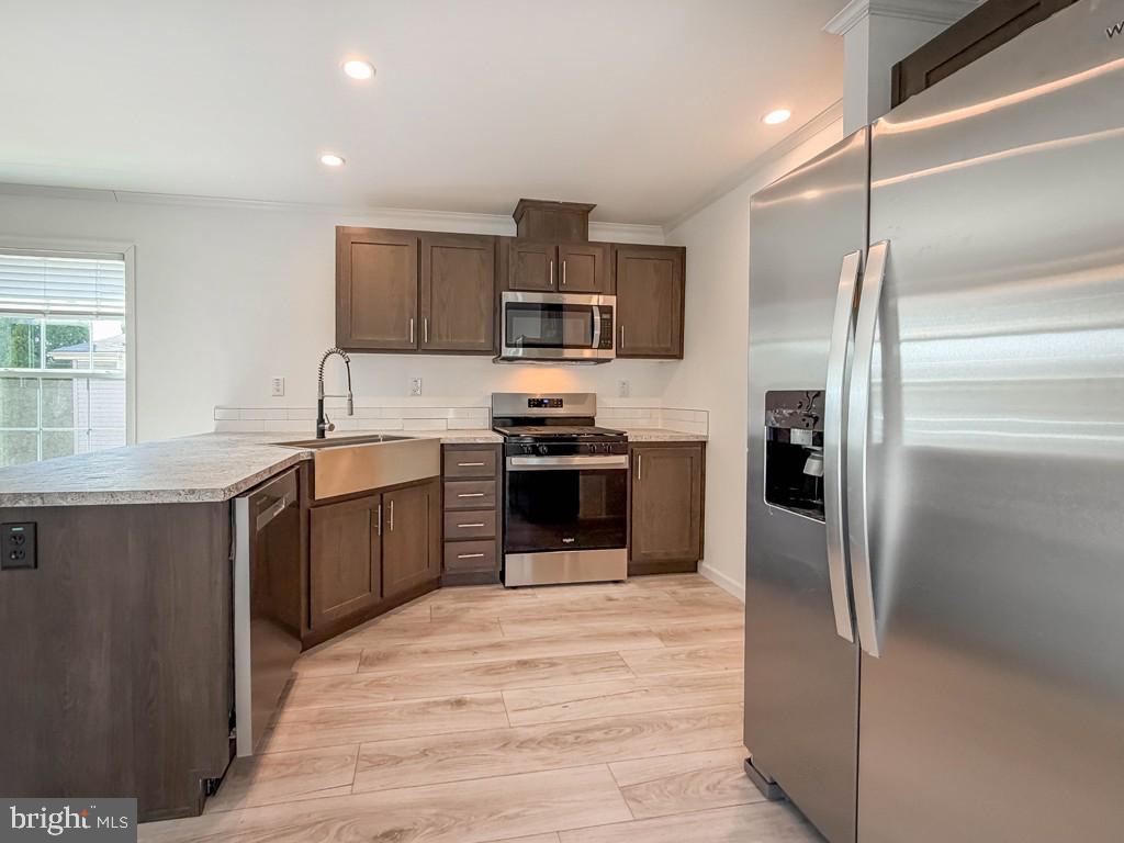 PENNWOOD CROSSING - Residential