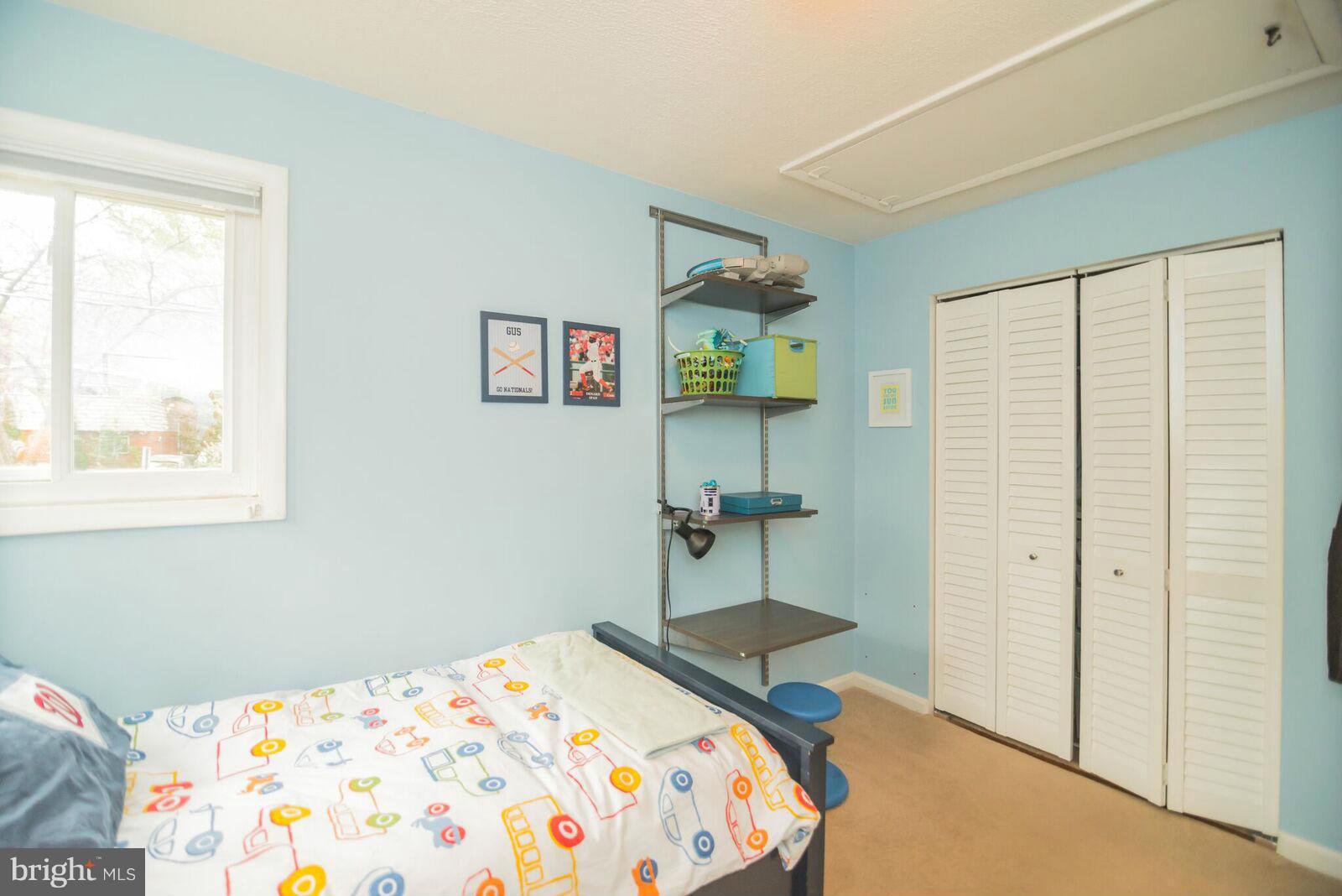 BROOKVILLE - Residential