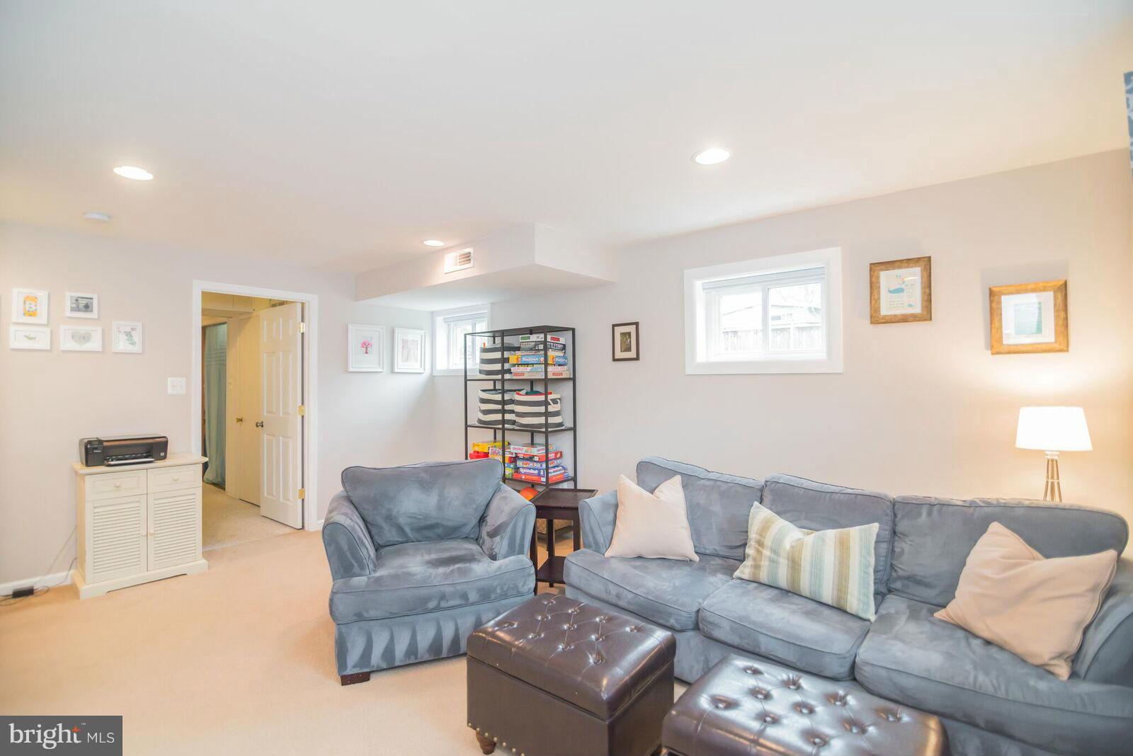 BROOKVILLE - Residential