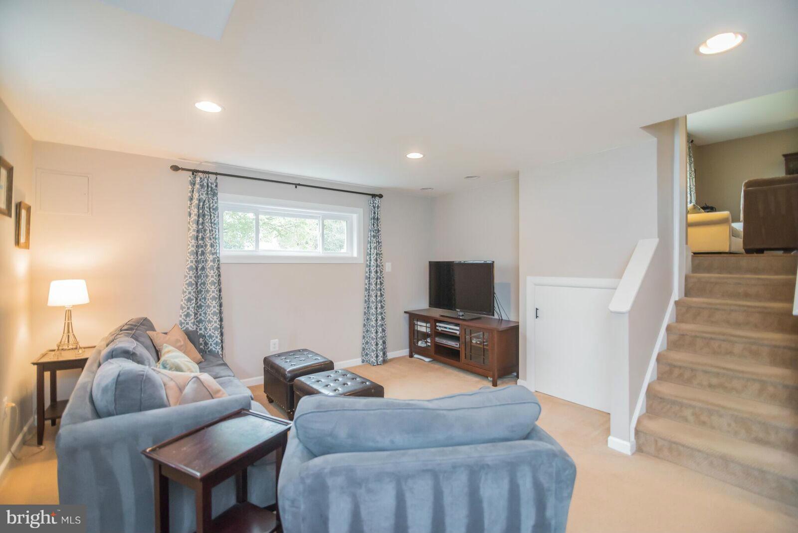 BROOKVILLE - Residential