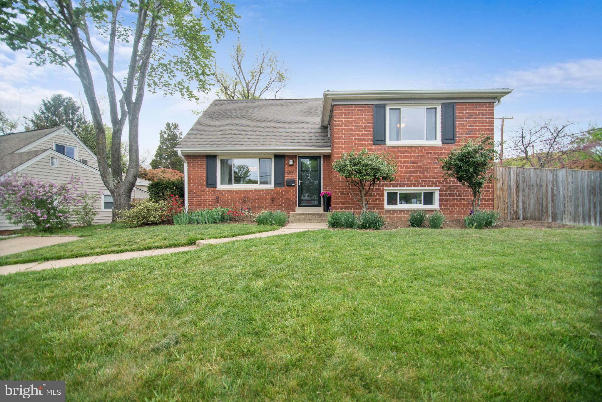 BROOKVILLE - Residential
