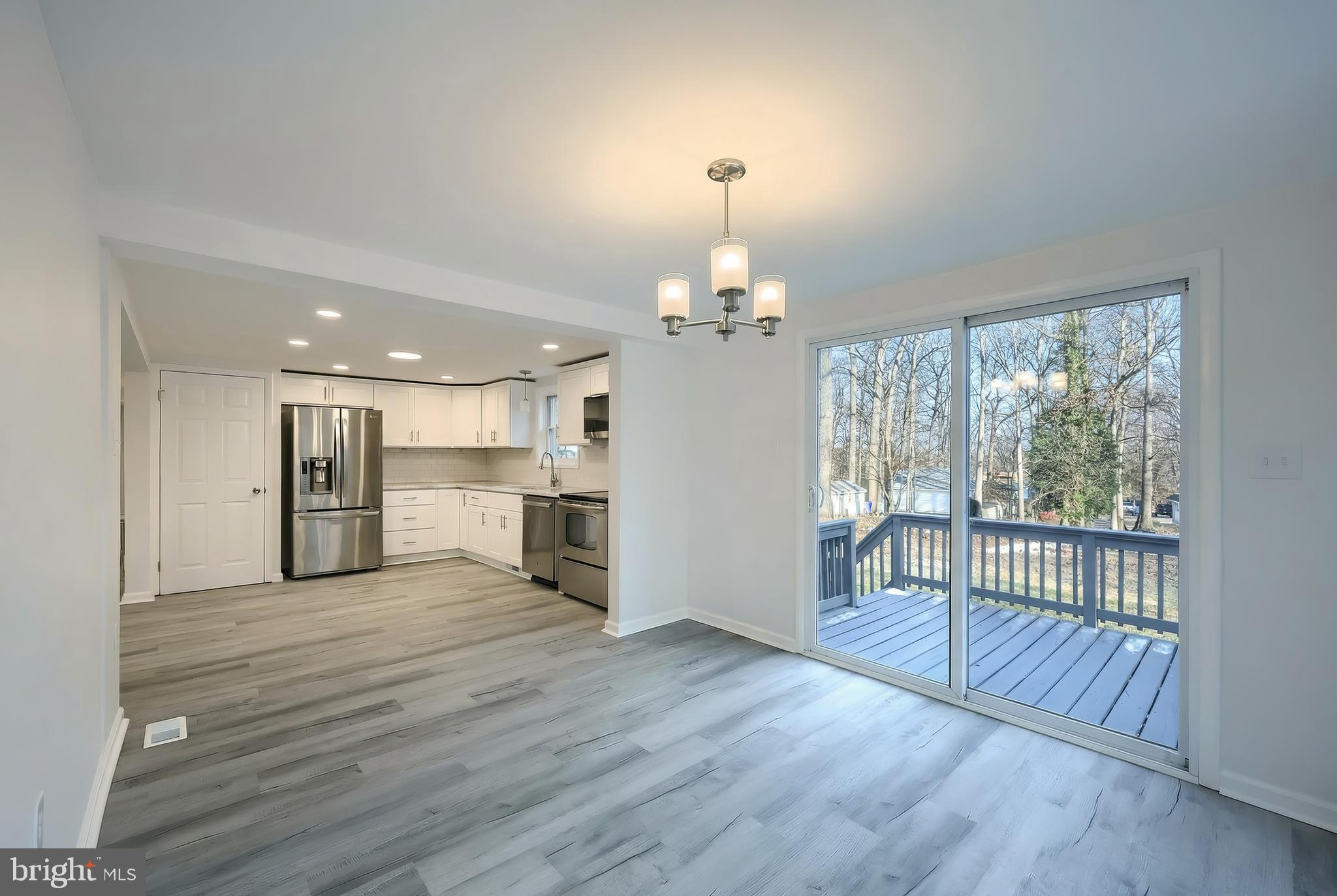 CHESTNUT HILL - Residential