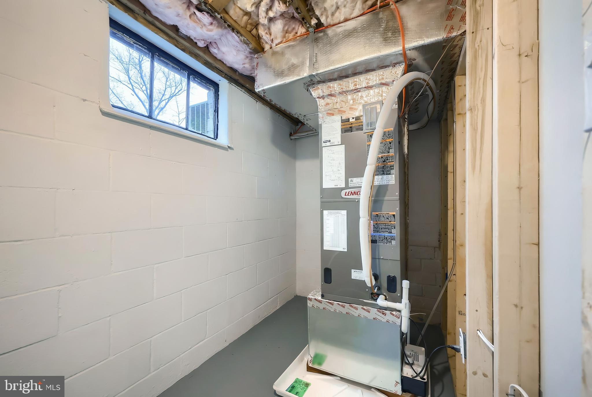 CHESTNUT HILL - Residential