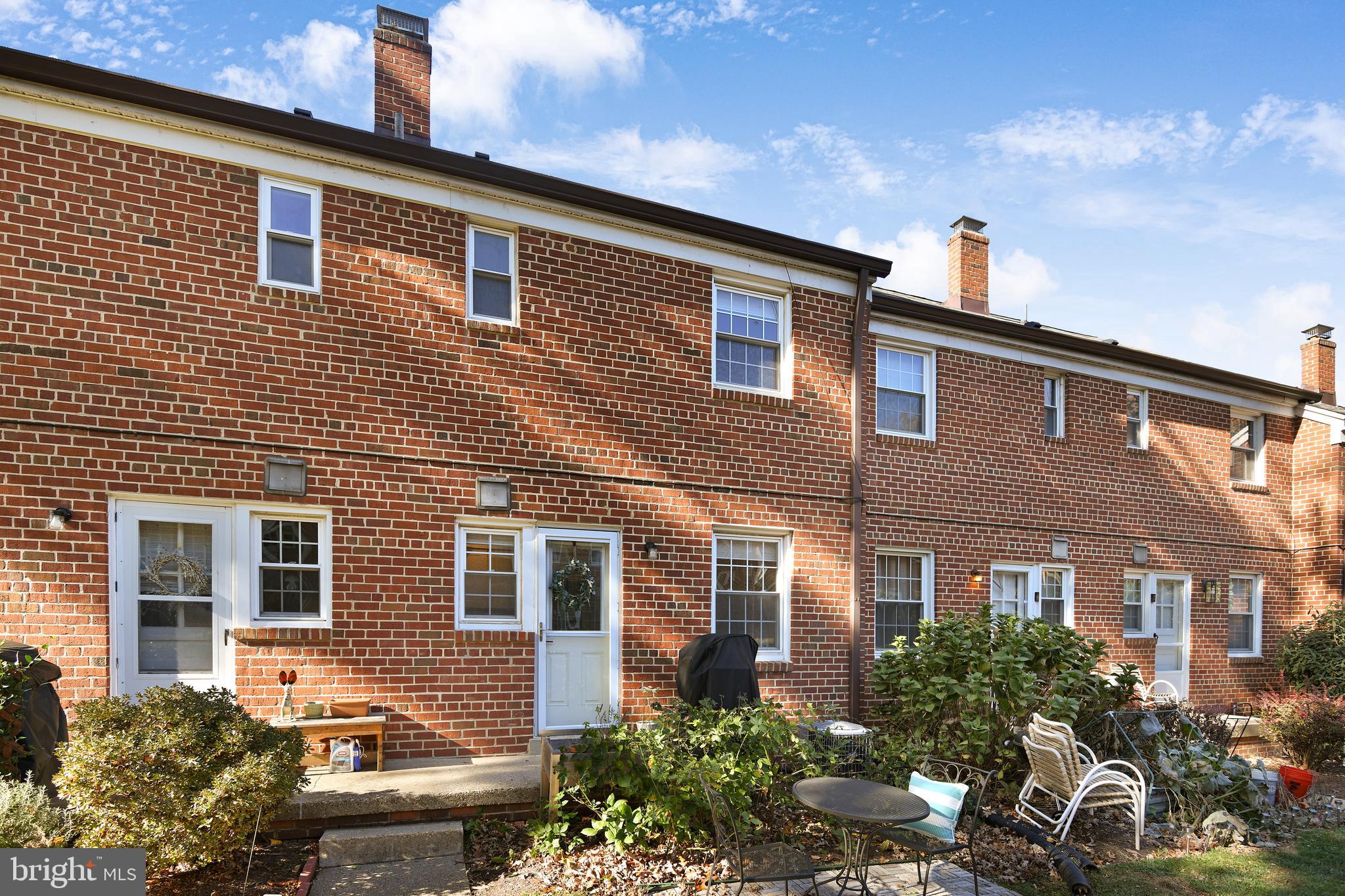 CHEVY CHASE CREST - Residential Lease