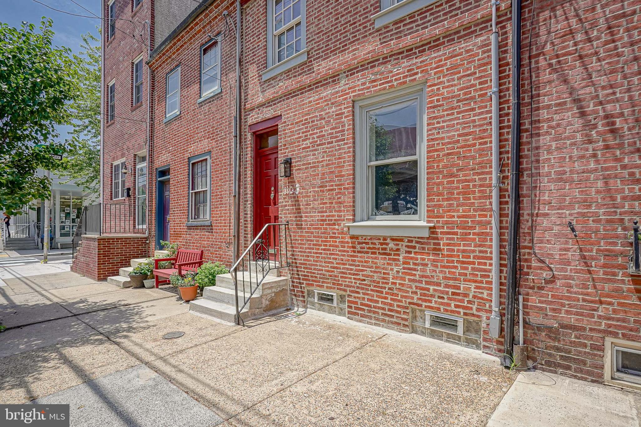 1108 S FRONT STREET