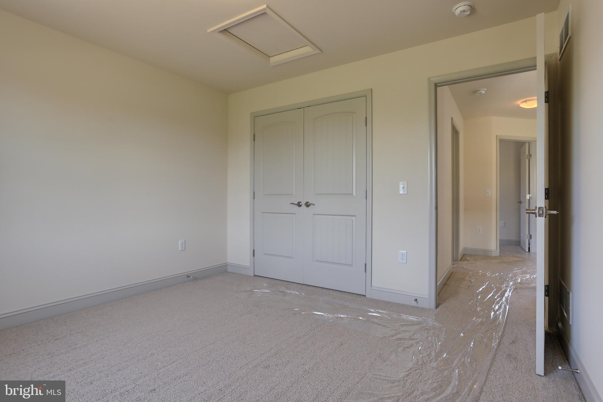 THE ESTATES AT HEARTHSIDE - Residential