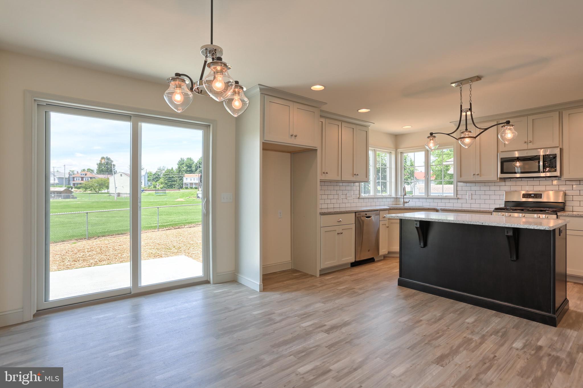 THE ESTATES AT HEARTHSIDE - Residential