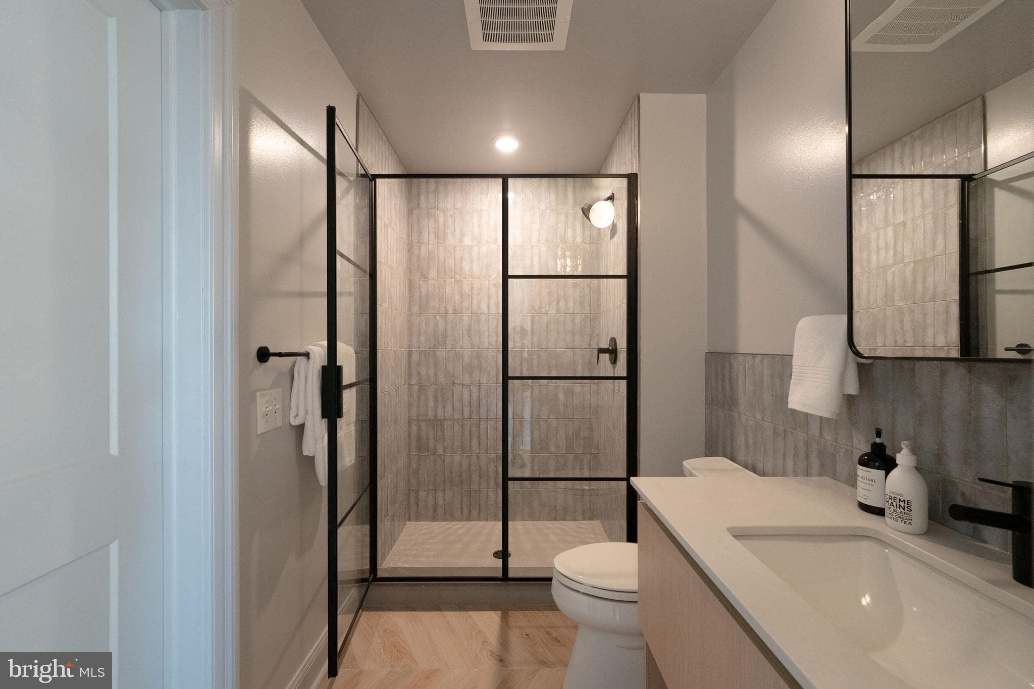 FISHTOWN - Residential Lease