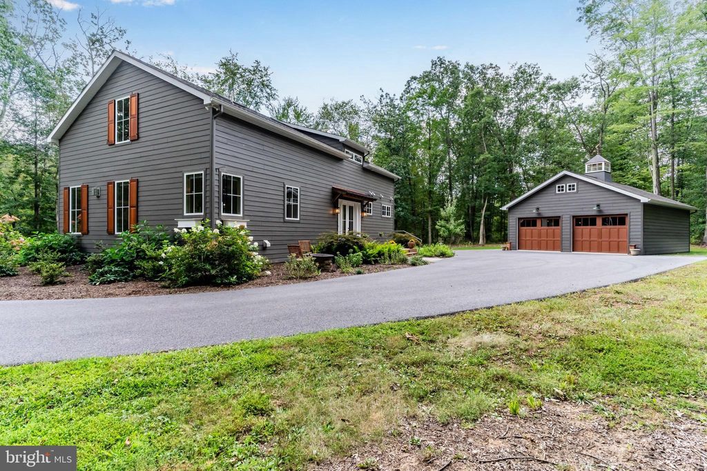 Photo of 280 Bob White Trl, FAYETTEVILLE, PA 17222 (MLS # PAFL2029632)