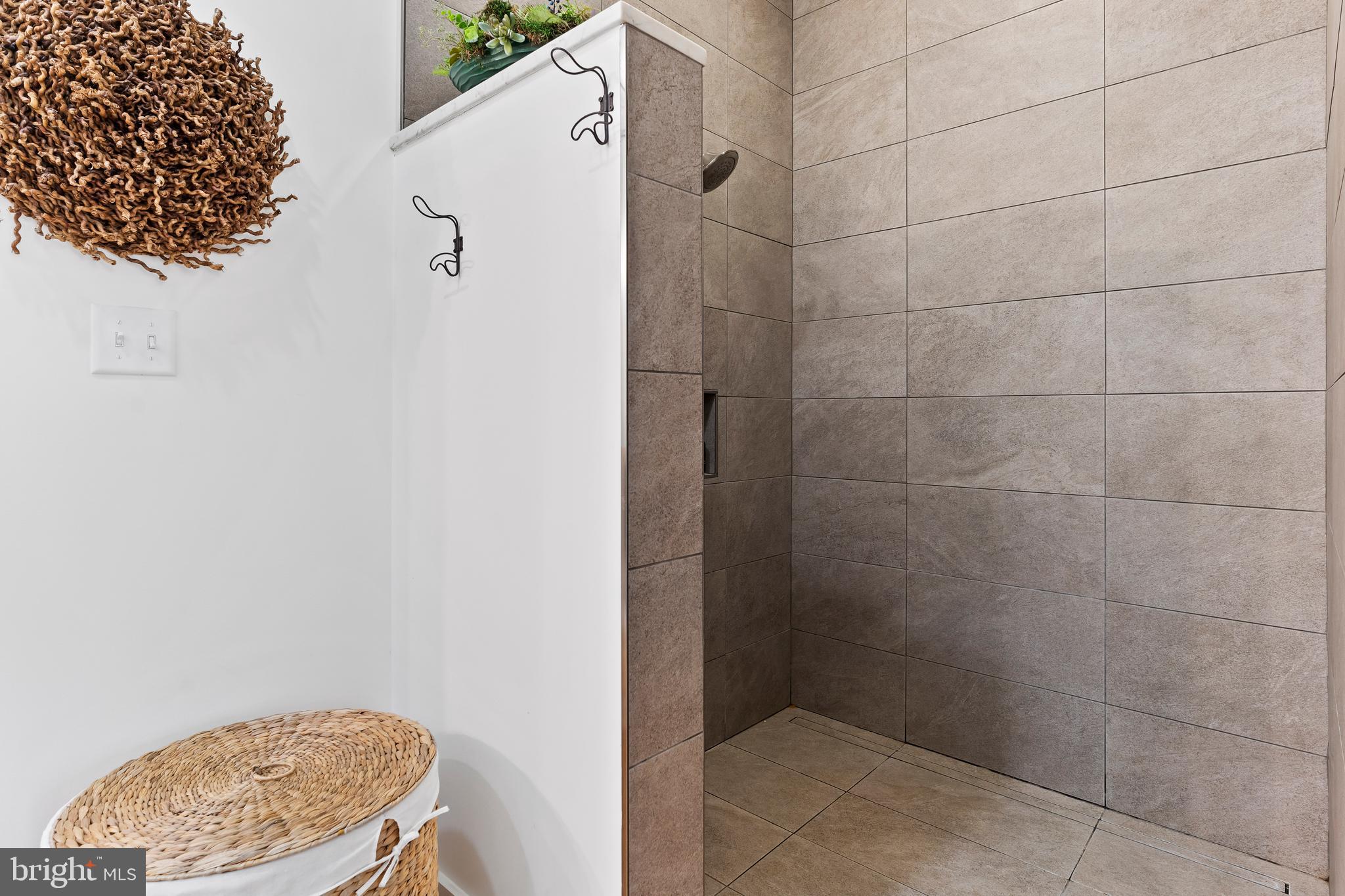 GREENWOOD HILLS - Residential