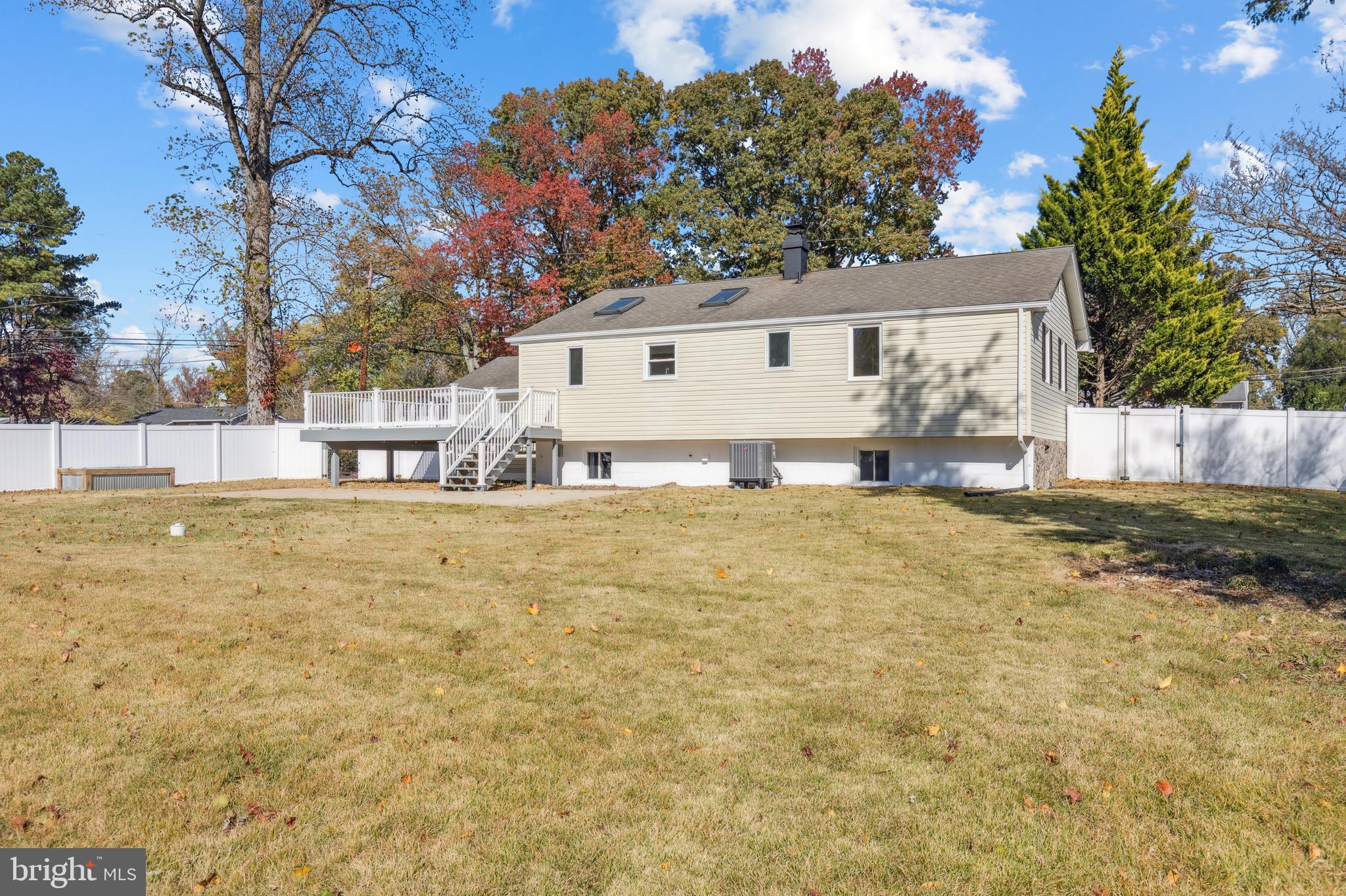 SOUTHDOWN SHORES - Residential