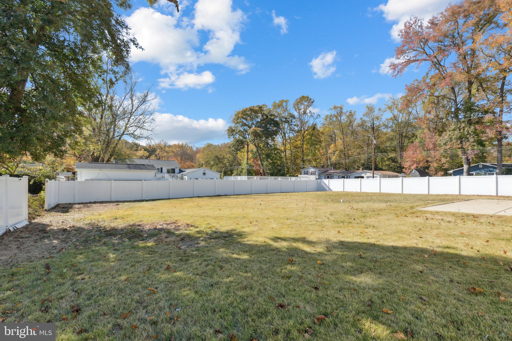 SOUTHDOWN SHORES - Residential