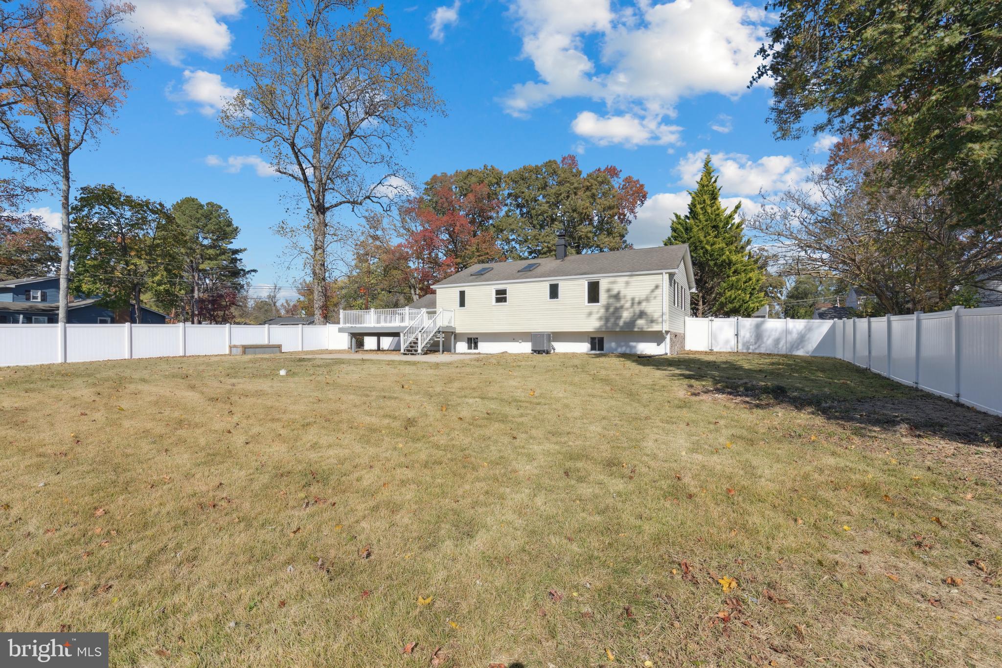 SOUTHDOWN SHORES - Residential