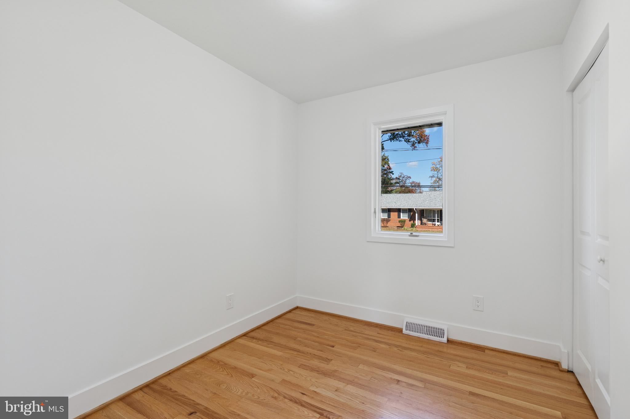 SOUTHDOWN SHORES - Residential