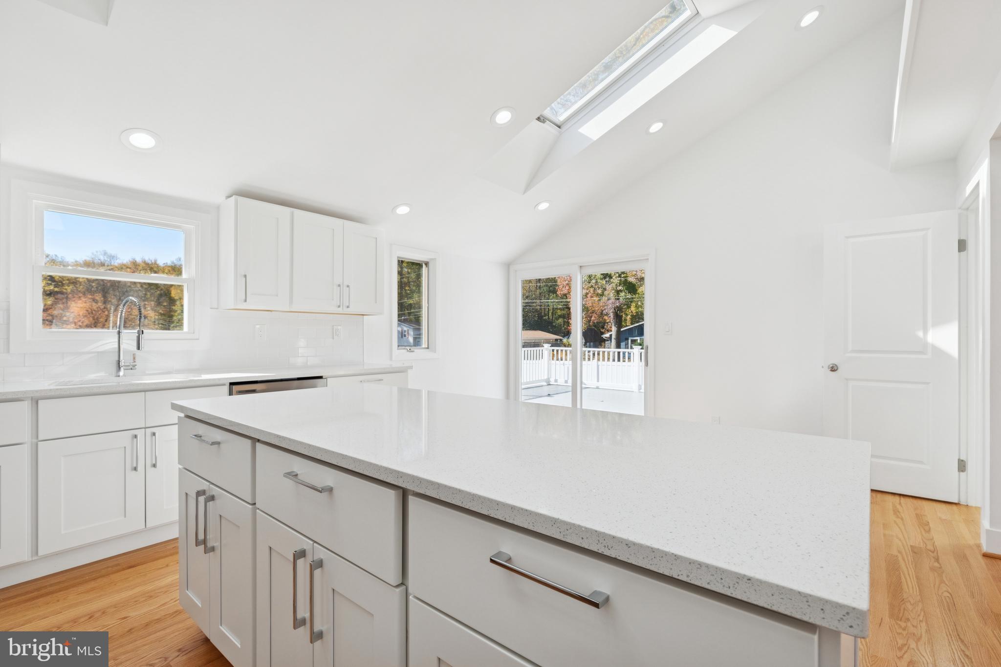 SOUTHDOWN SHORES - Residential