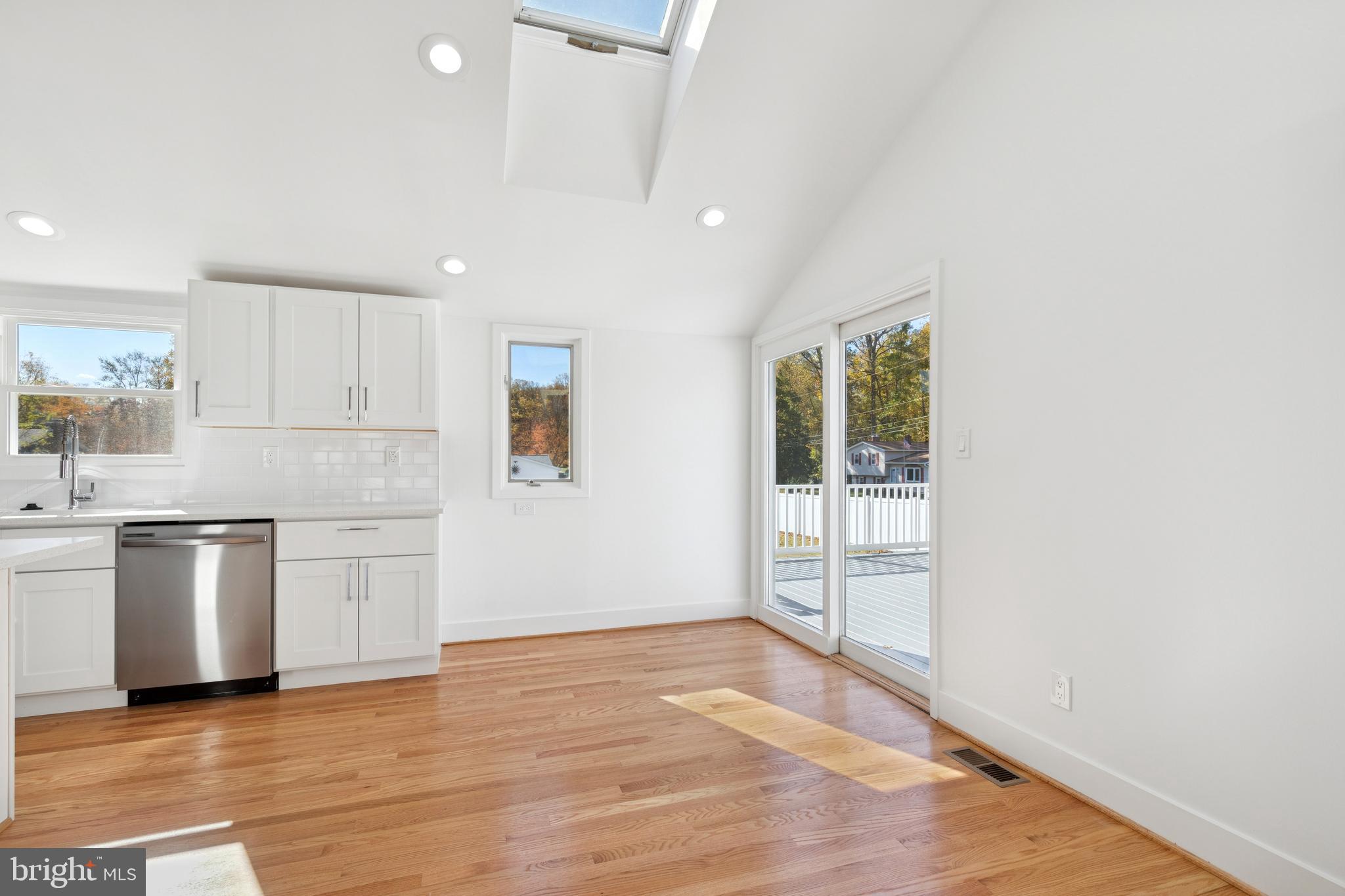 SOUTHDOWN SHORES - Residential