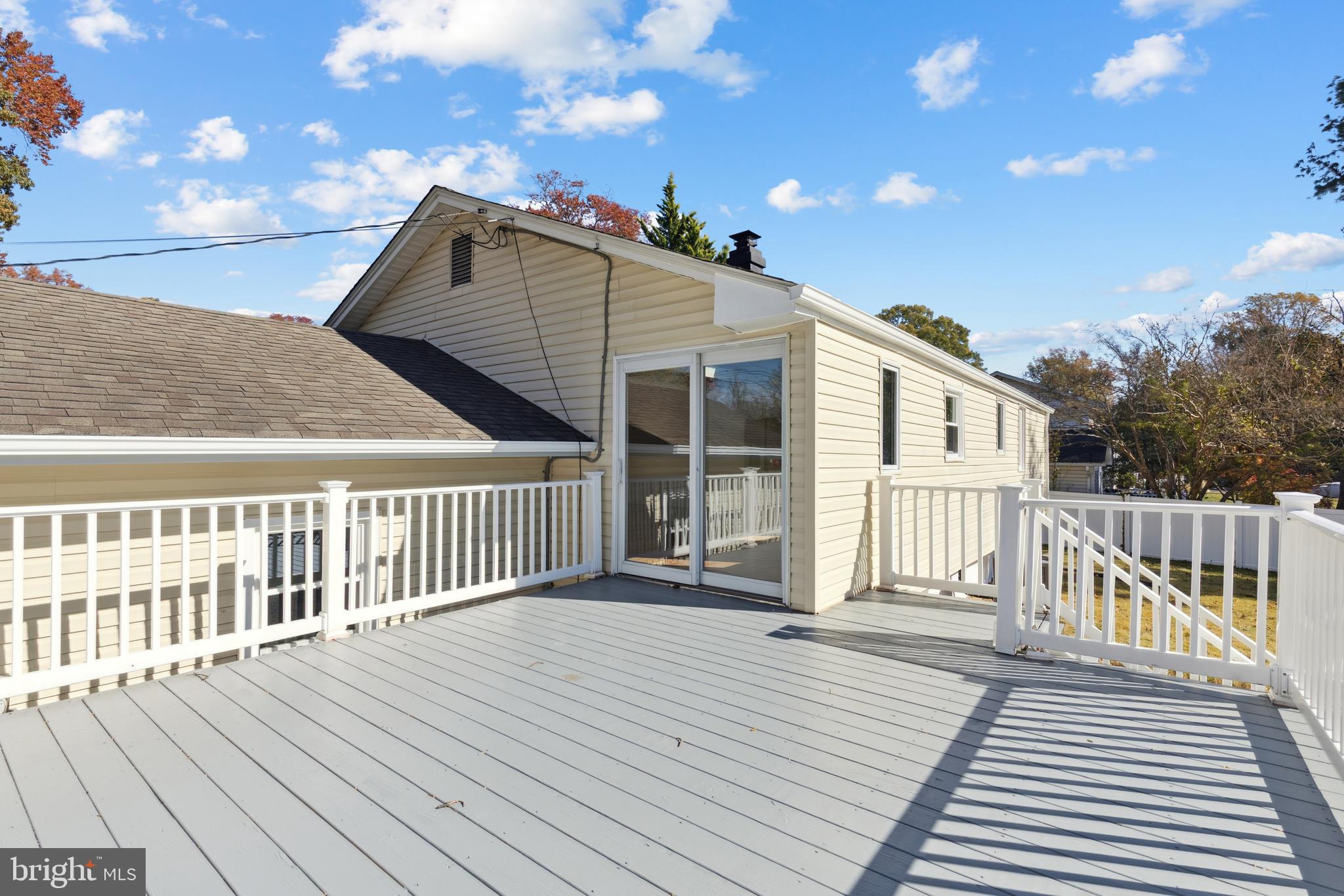 SOUTHDOWN SHORES - Residential