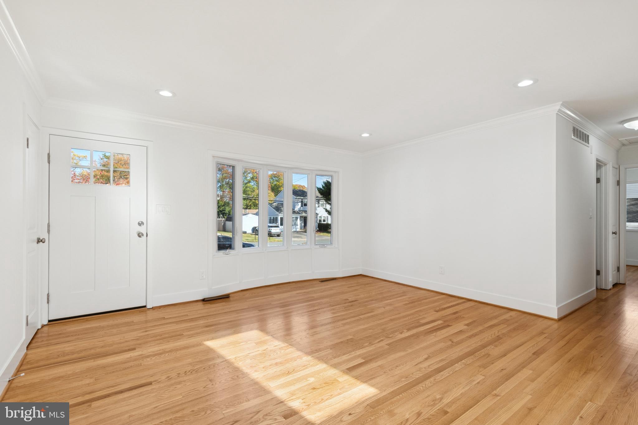 SOUTHDOWN SHORES - Residential