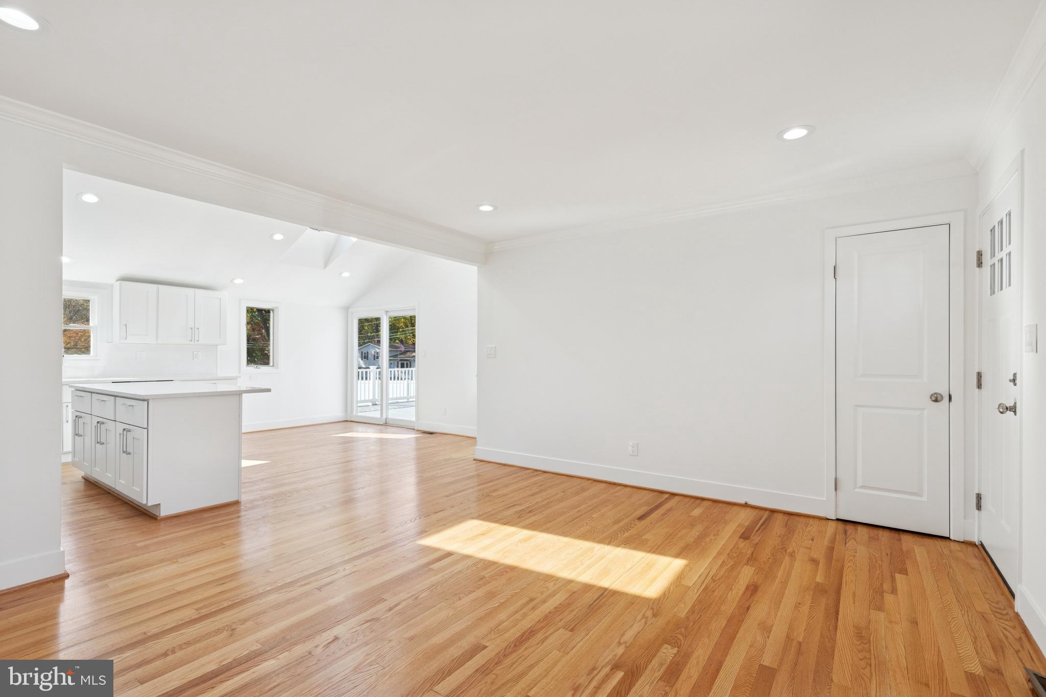 SOUTHDOWN SHORES - Residential