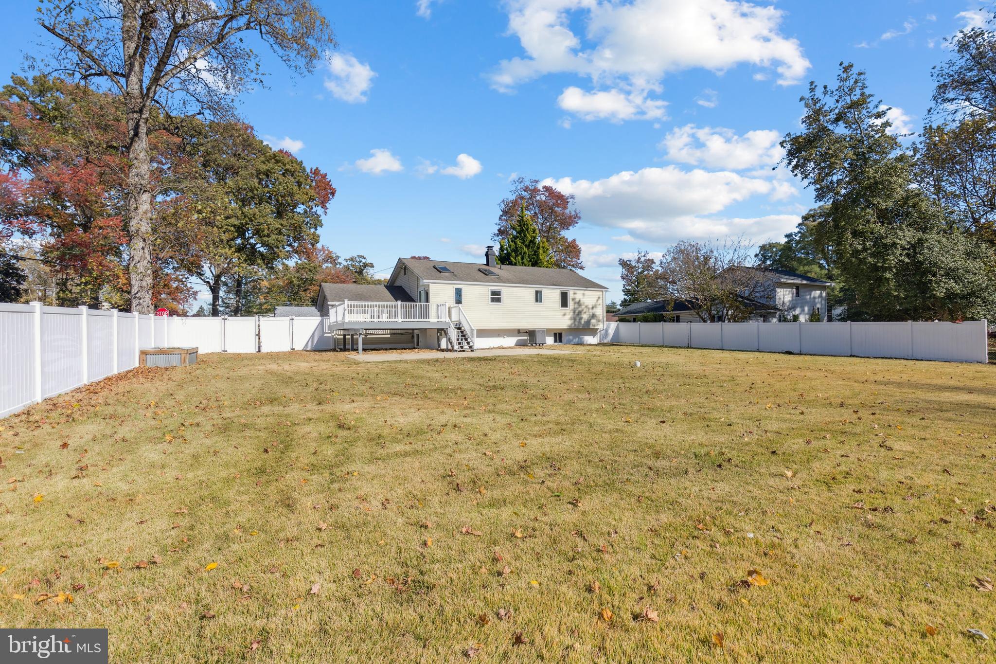 SOUTHDOWN SHORES - Residential