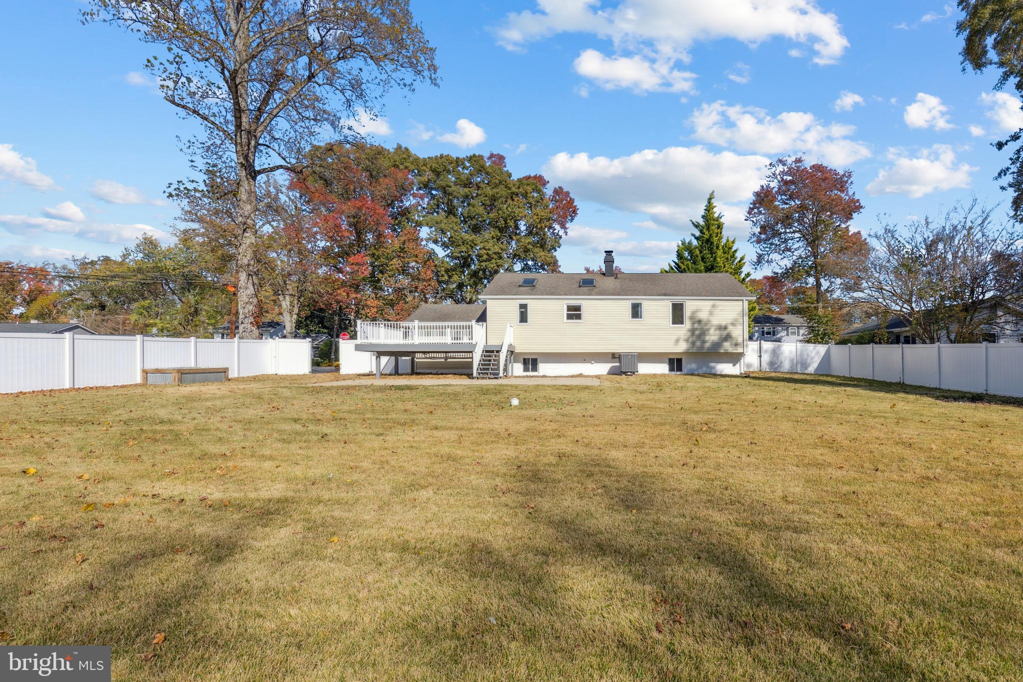 SOUTHDOWN SHORES - Residential