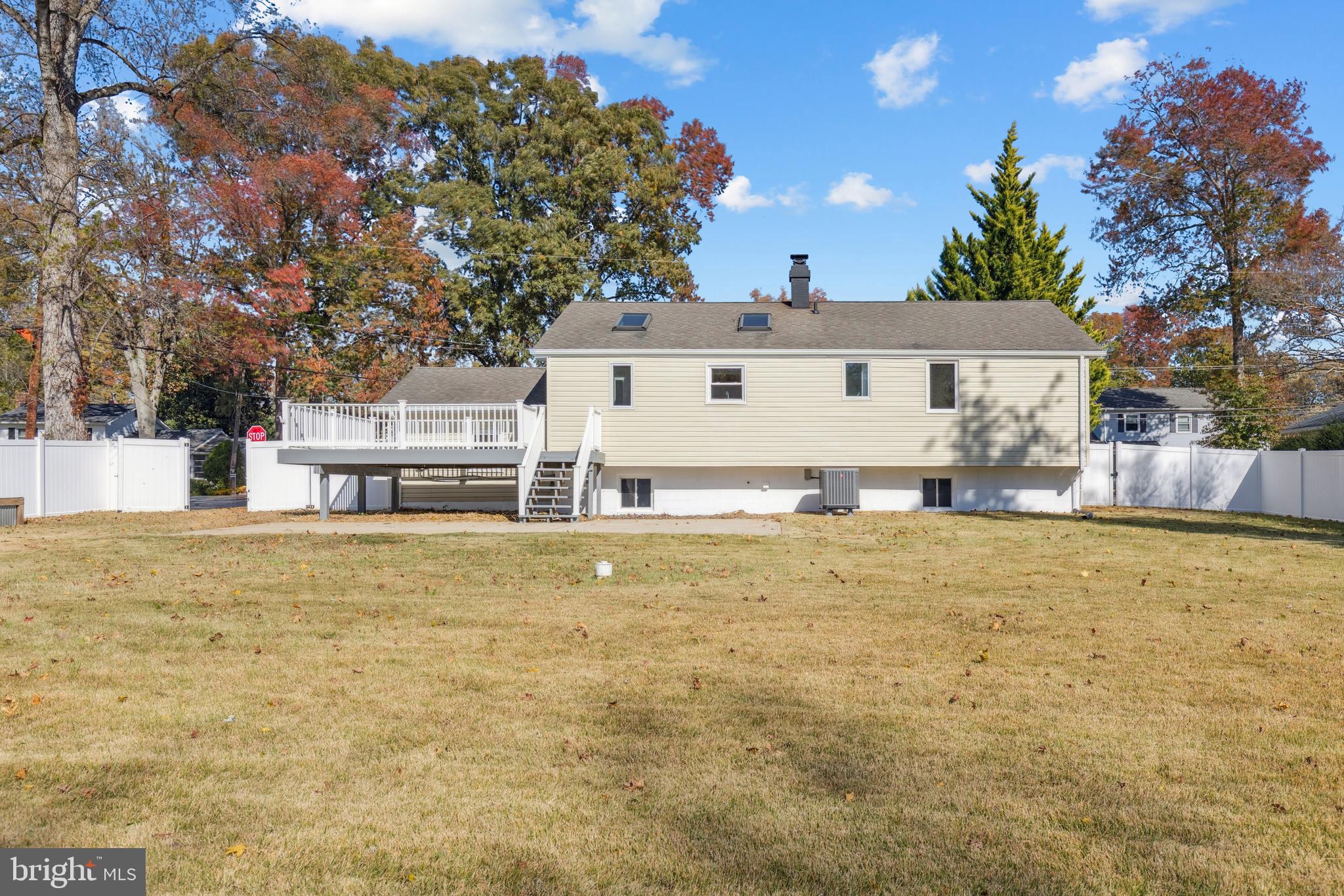 SOUTHDOWN SHORES - Residential