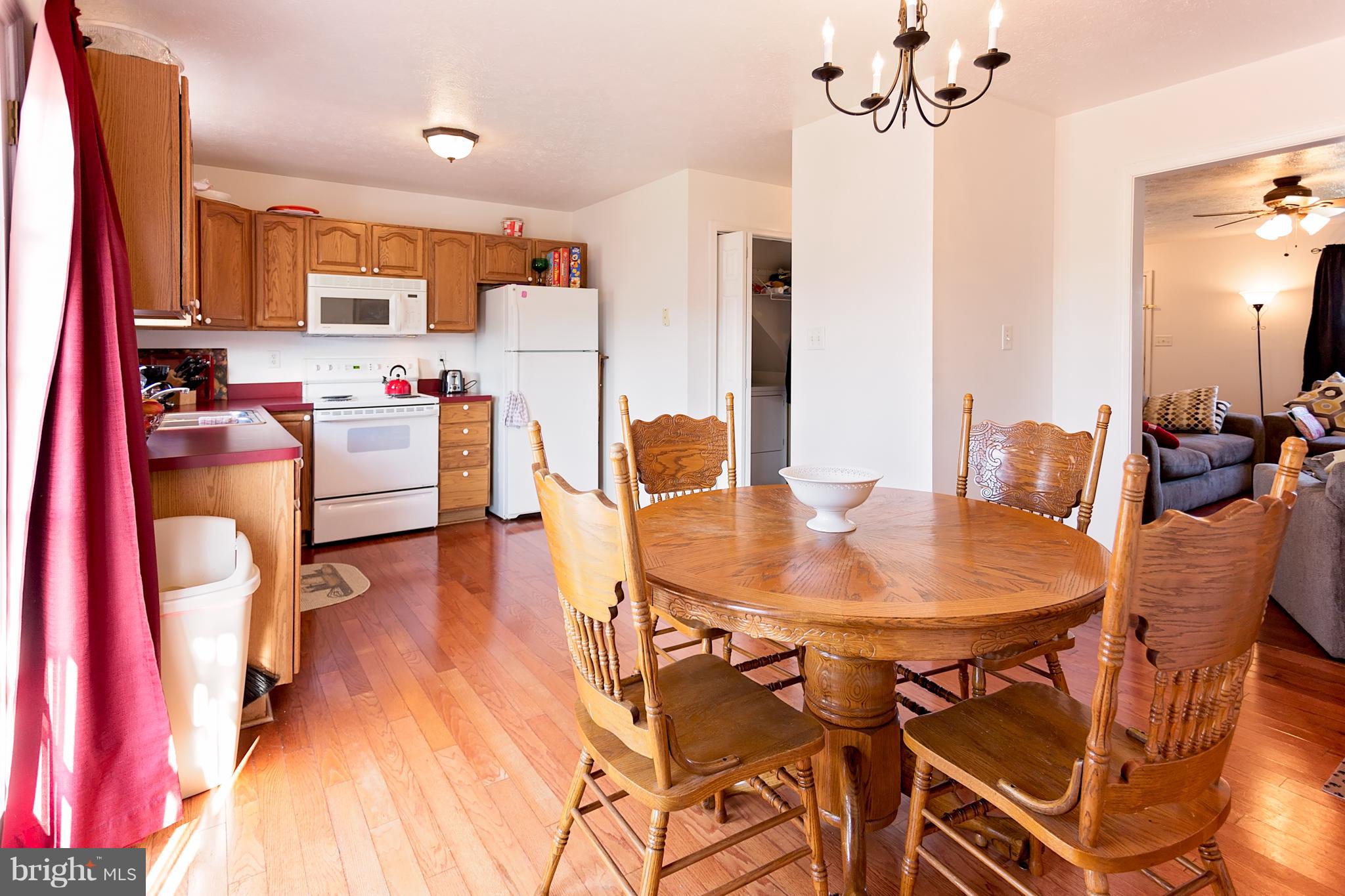 HILLCREST - Residential