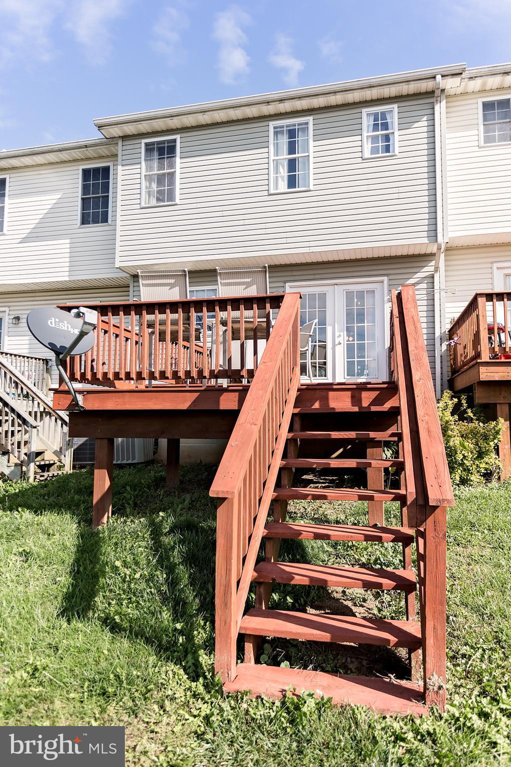 HILLCREST - Residential