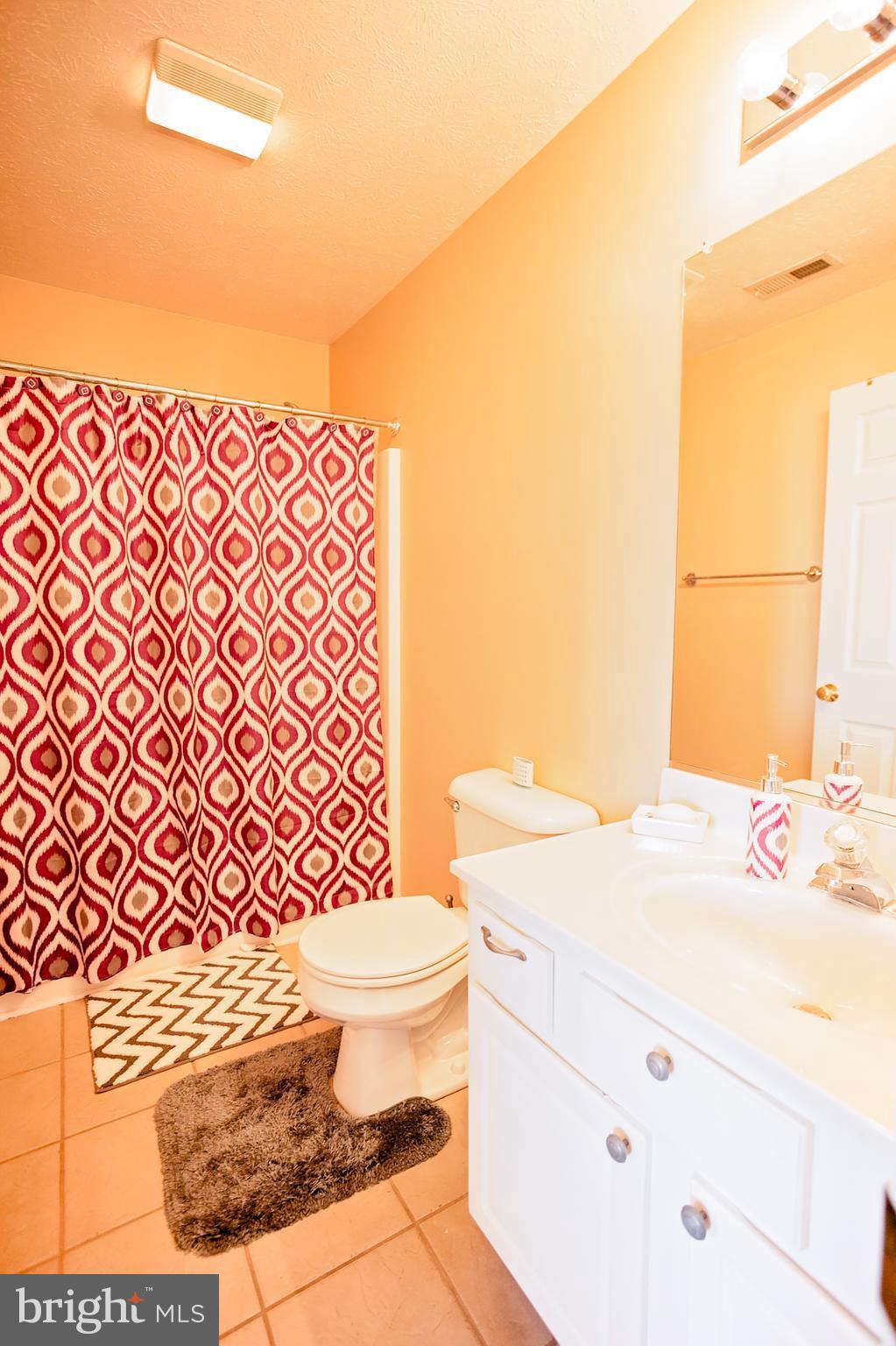 HILLCREST - Residential