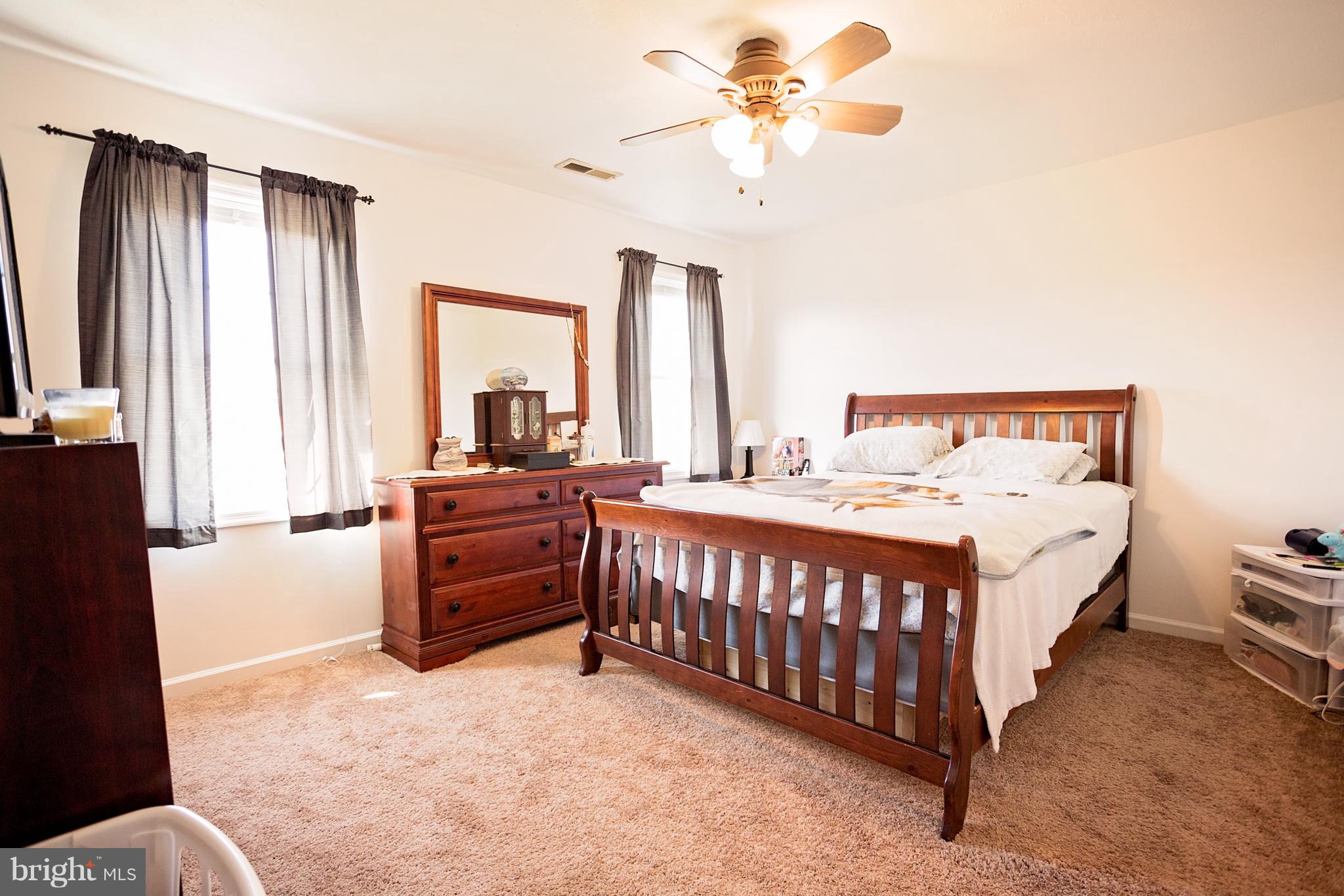 HILLCREST - Residential