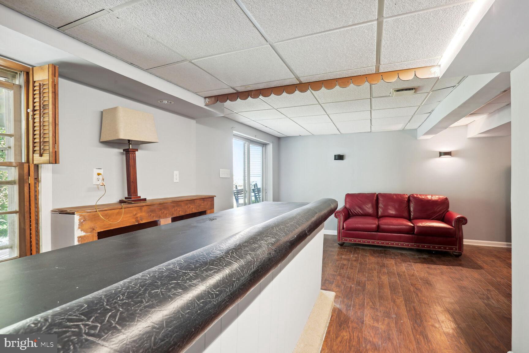 LAKE RIDGE - Residential