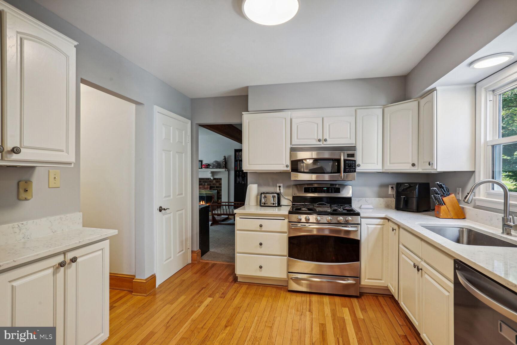 LAKE RIDGE - Residential