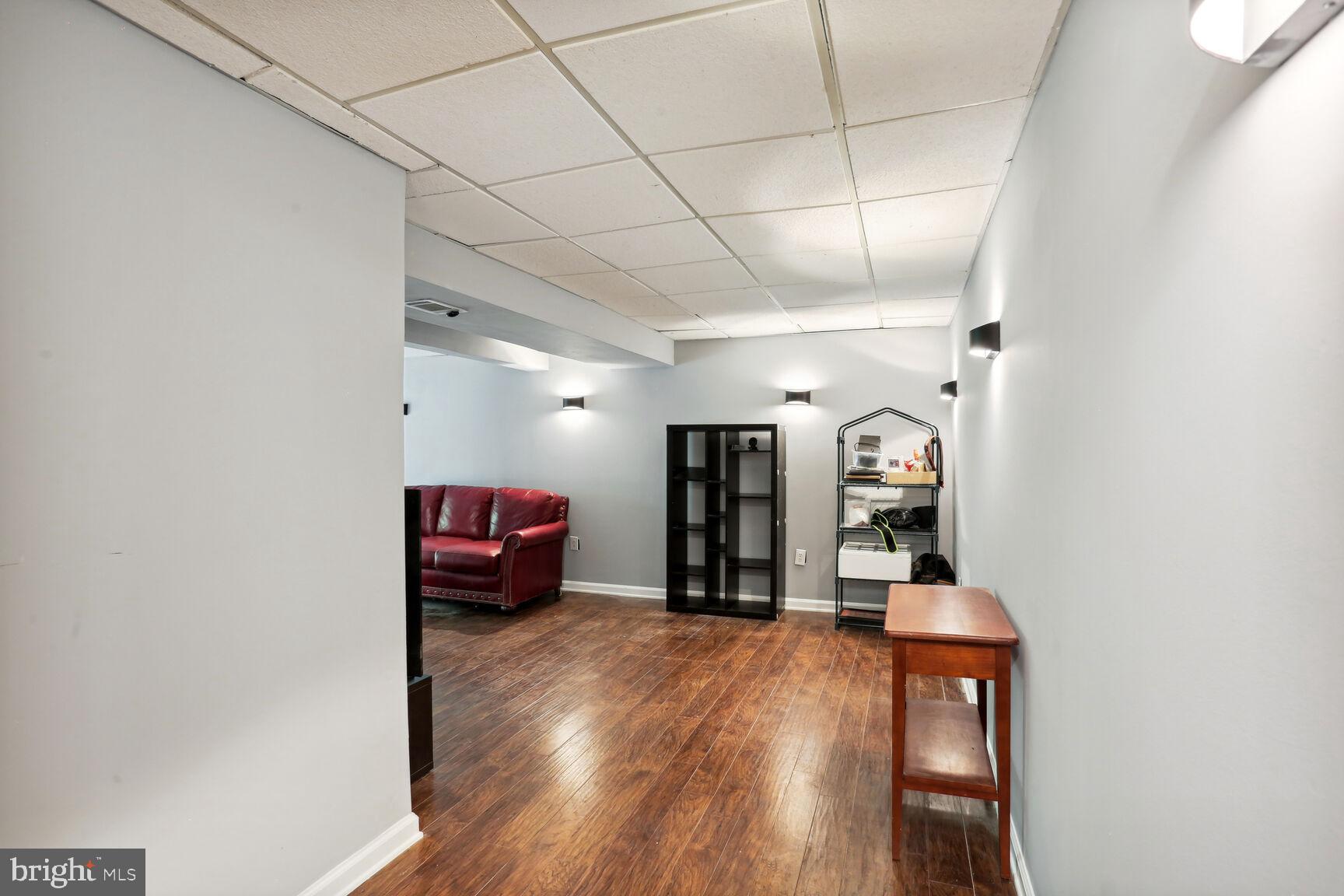 LAKE RIDGE - Residential