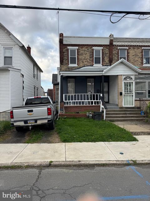 Photo of 132 Walnut Street, COLWYN, PA 19023 (MLS # PADE2113430)