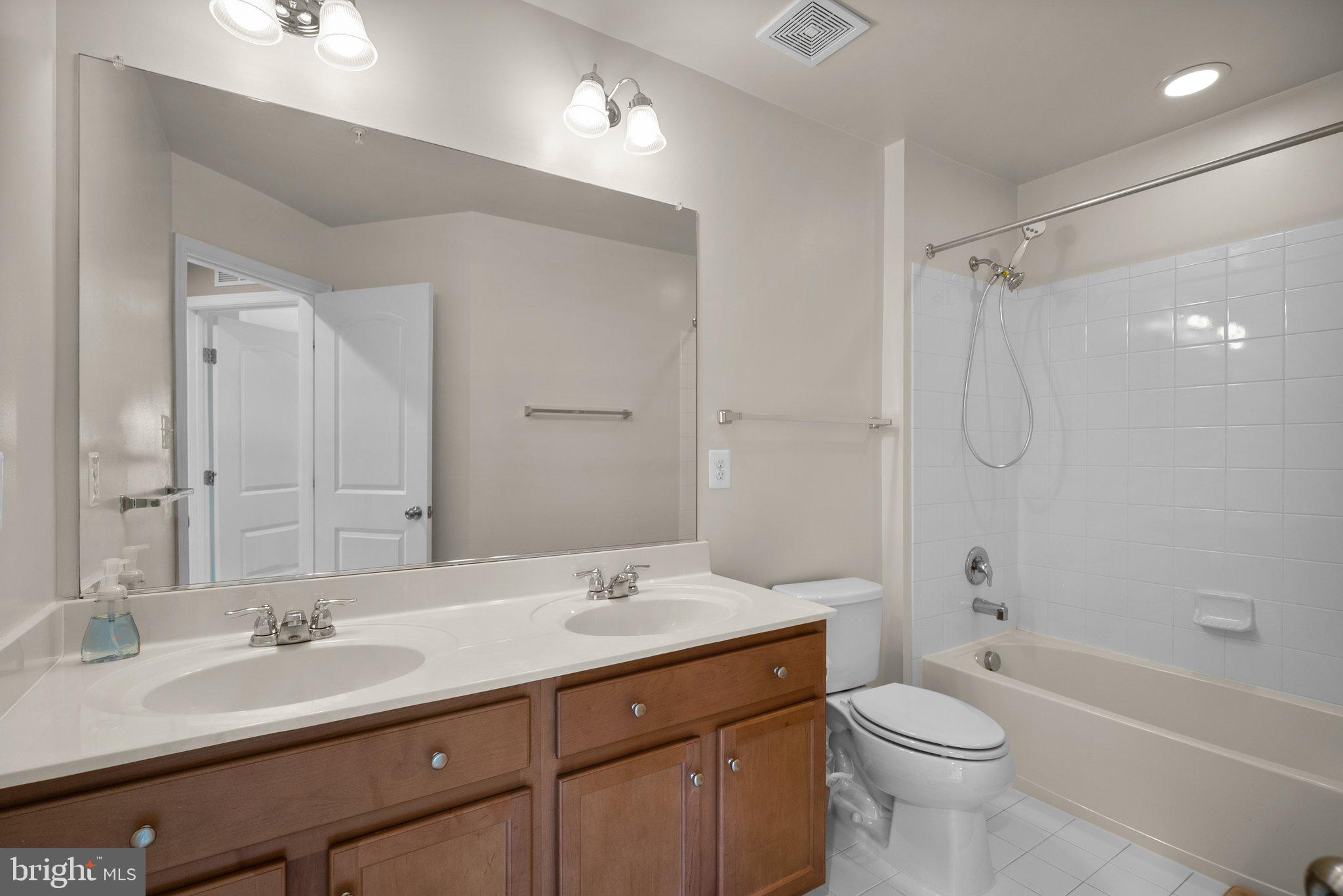 SMALLS NURSERY - Residential